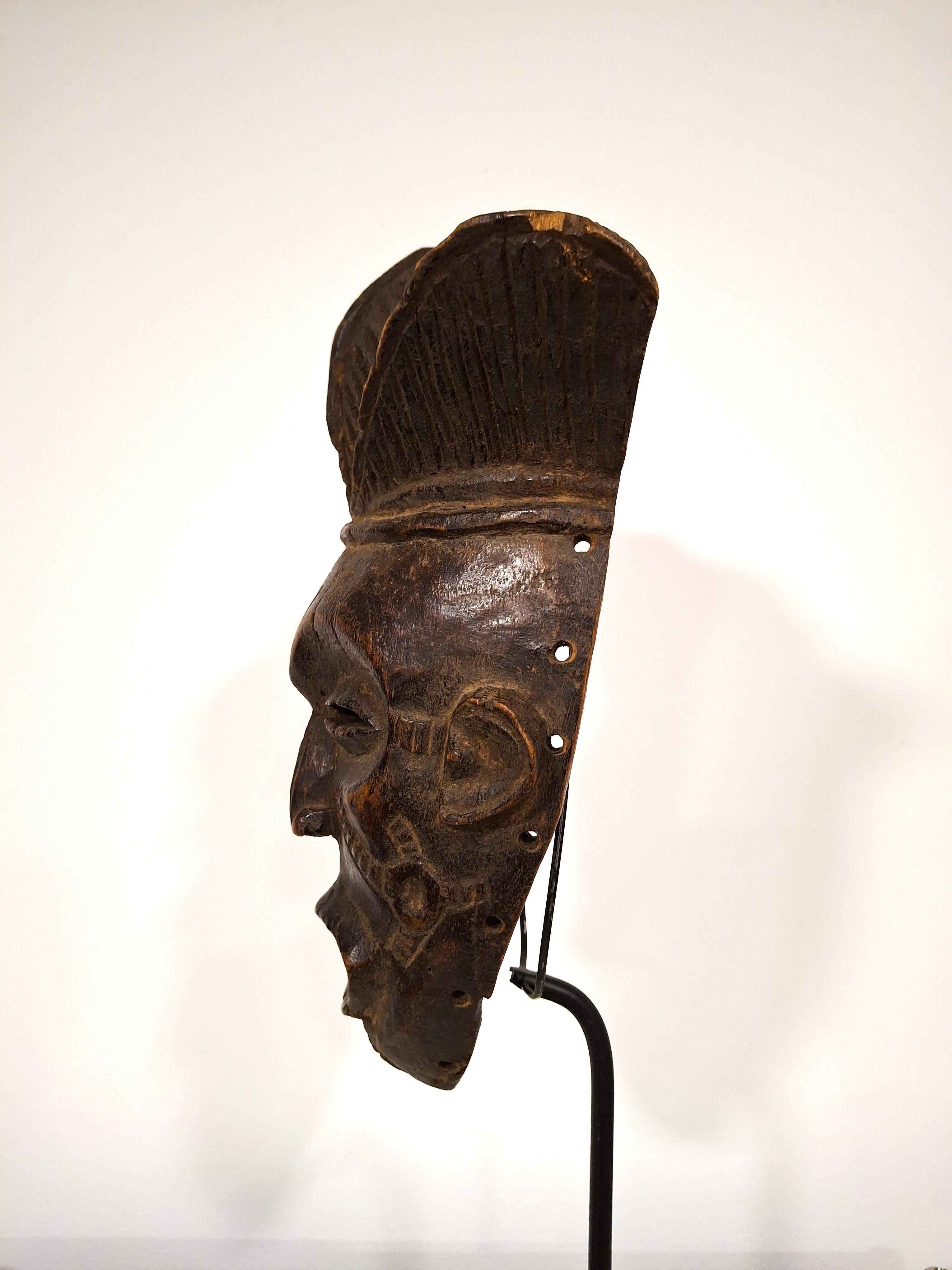 Angolano Maschera Chokwe - Metà del XX secolo - Angola - Tribal Art africana in vendita
