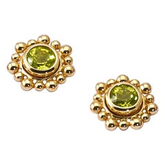 Cholula Peridot 9 Karat Yellow Gold Studs