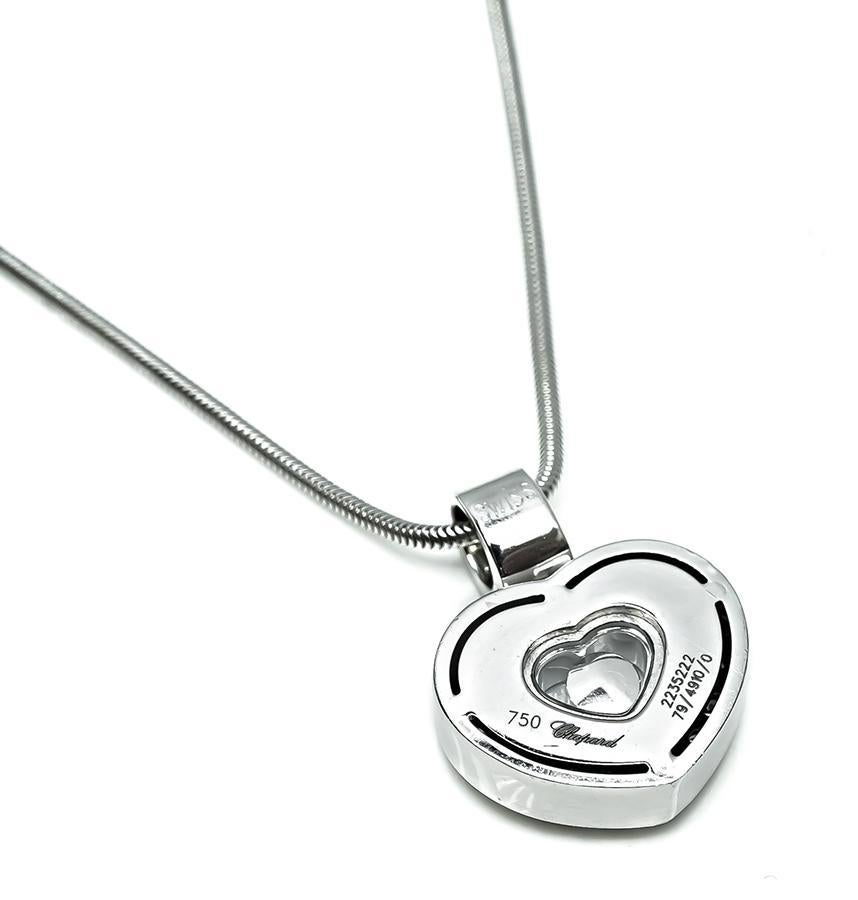 Round Cut Chopard 0.75ct Diamond Happy Diamonds Heart Pendant Necklace For Sale