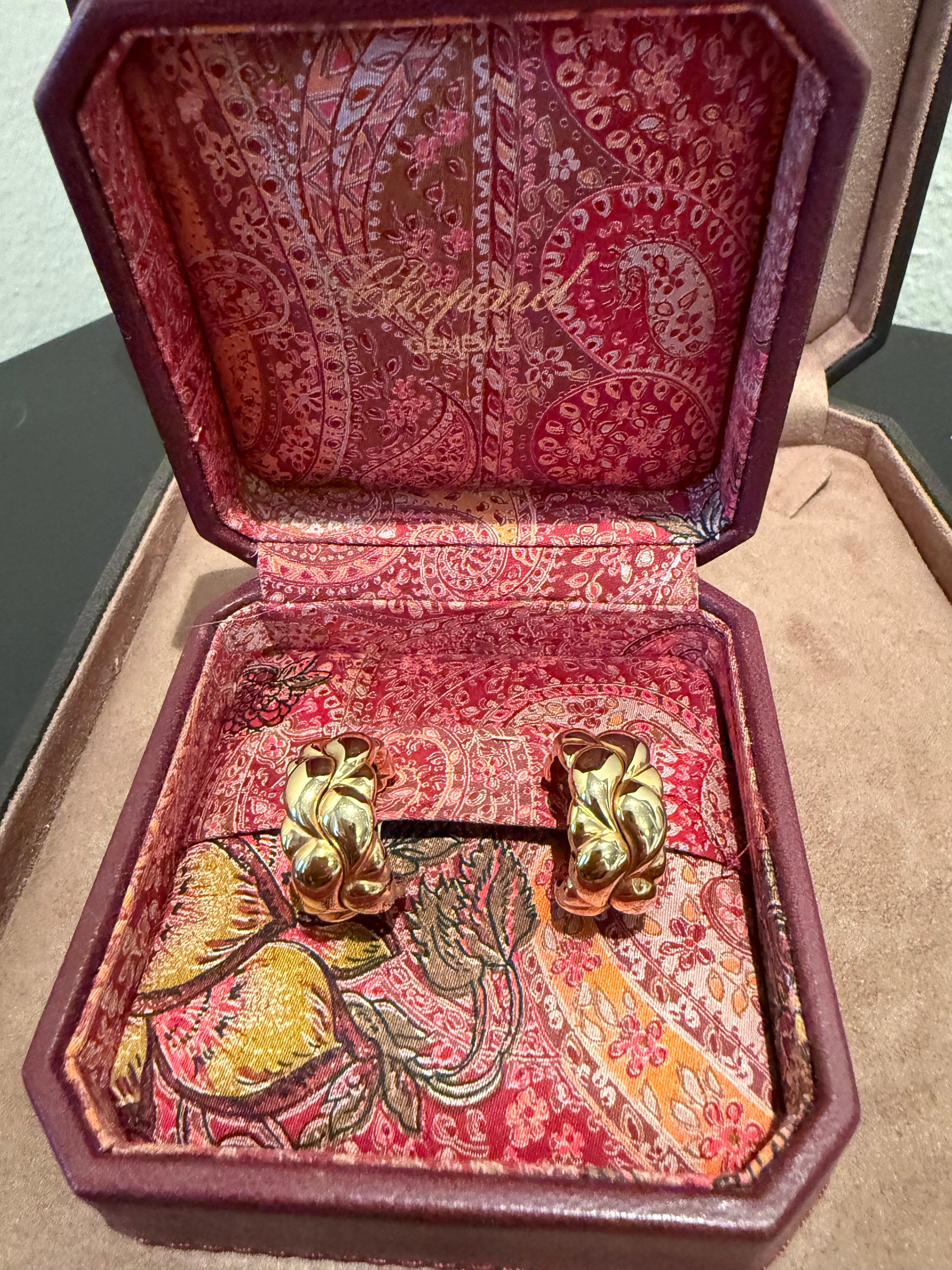 Chopard 18 K yellow Gold Earclips Casmir Collection For Sale 2