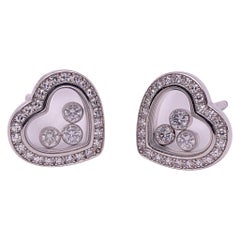 Chopard Pendientes de Oro de 18 Kilates Happy Diamond Corazón con 3 Diamantes Flotantes