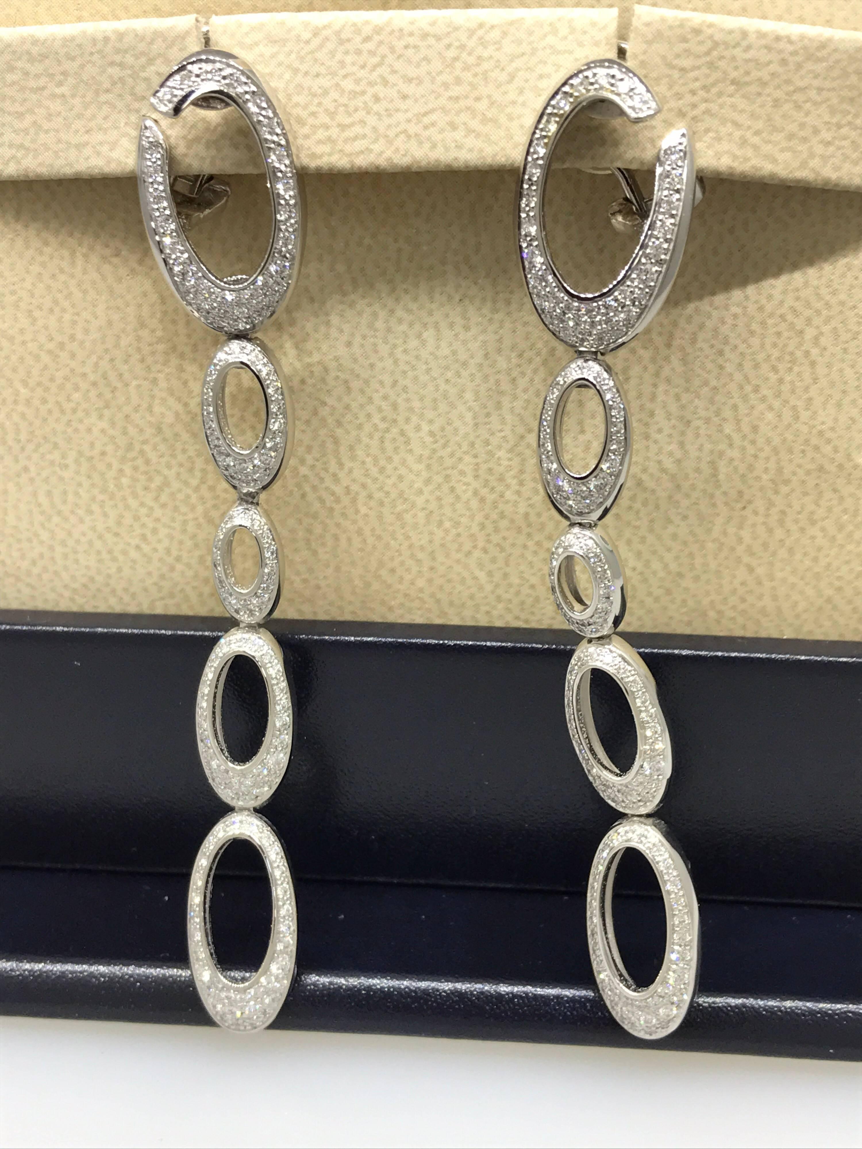 Chopard 18 Karat White Gold Long Hanging Diamond Earrings In New Condition For Sale In New York, NY