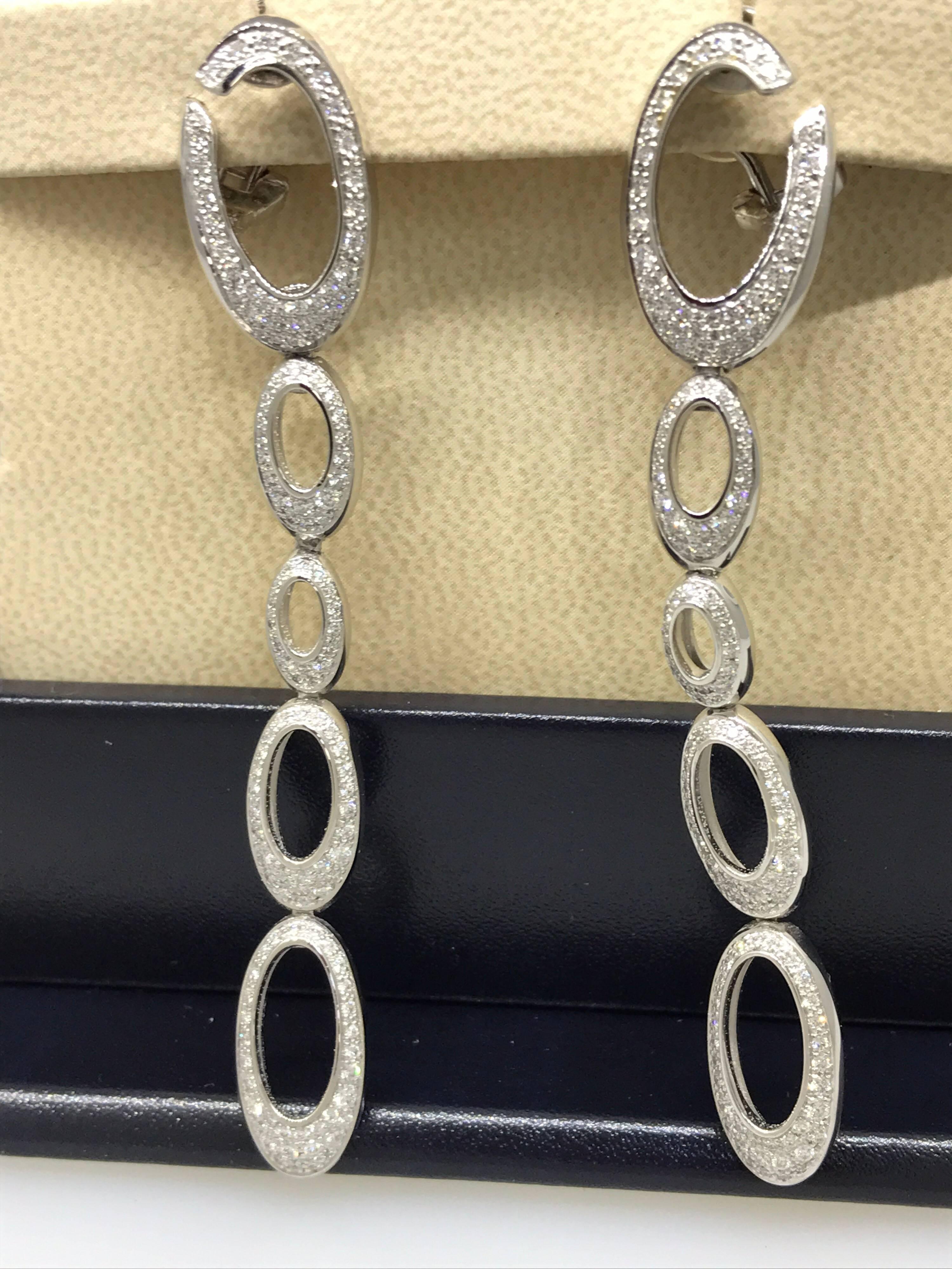 Women's Chopard 18 Karat White Gold Long Hanging Diamond Earrings For Sale