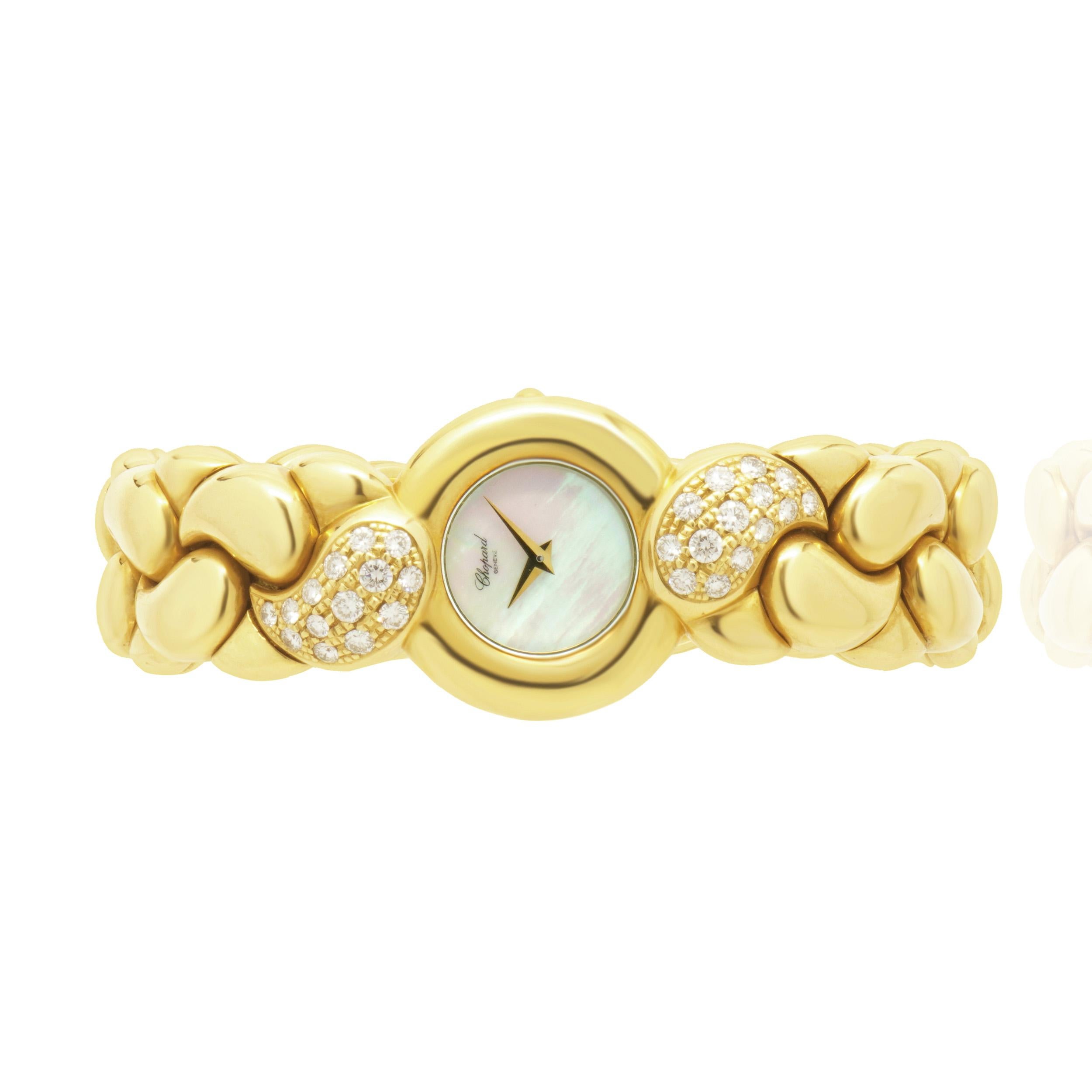 Movement: quartz
Function: hours, minutes
Case: 23mm round case, smooth gold bezel, push/pull crown, sapphire crystal
Band: diamond yellow gold
Dial: mother of pearl
Reference #: S43/5854
Serial: 4549369XXX

Does not come with box or
