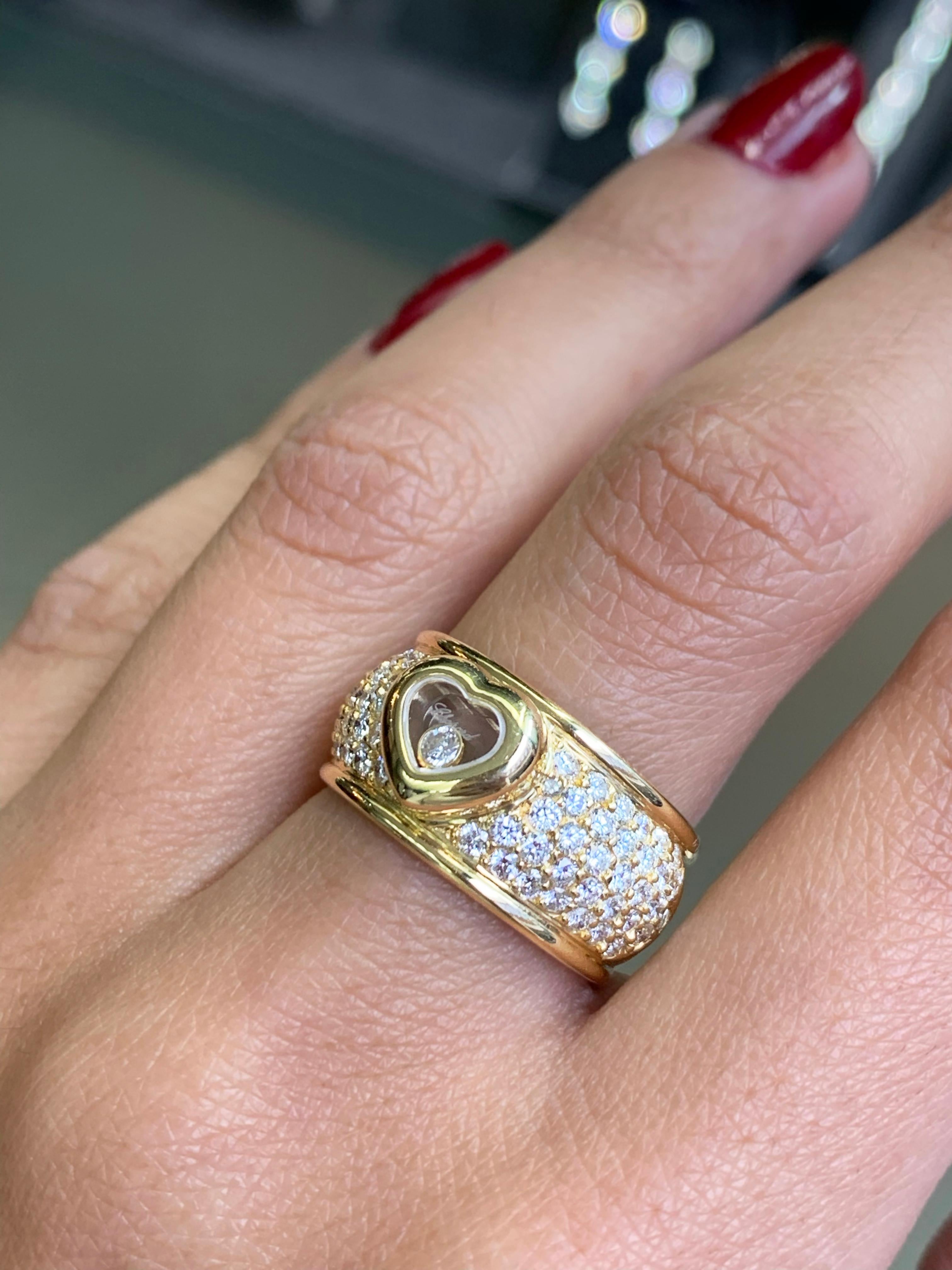 Chopard 18 Carat Yellow Gold Happy Diamond Heart Pavé Ring In Excellent Condition In London, GB