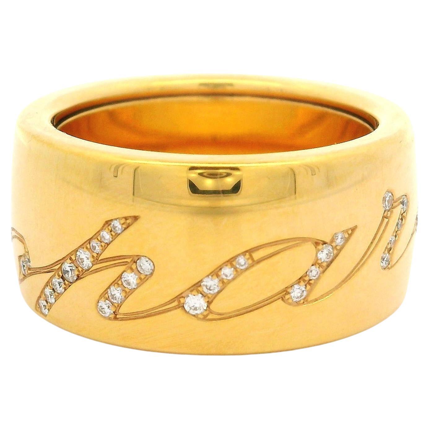 --Stone(s):--
(76) Natural Genuine Diamond - Round Brilliant Cut - Pave Set - F/G Color - IF - VVS Clarity - 0.28ctw (exact)
Total Carat Weight: 0.40 (approx.)

Material: 18k Solid Rose Gold
Weight: 19.2 Grams
Ring Size: Size 56 - 7.5 (Fitted on a