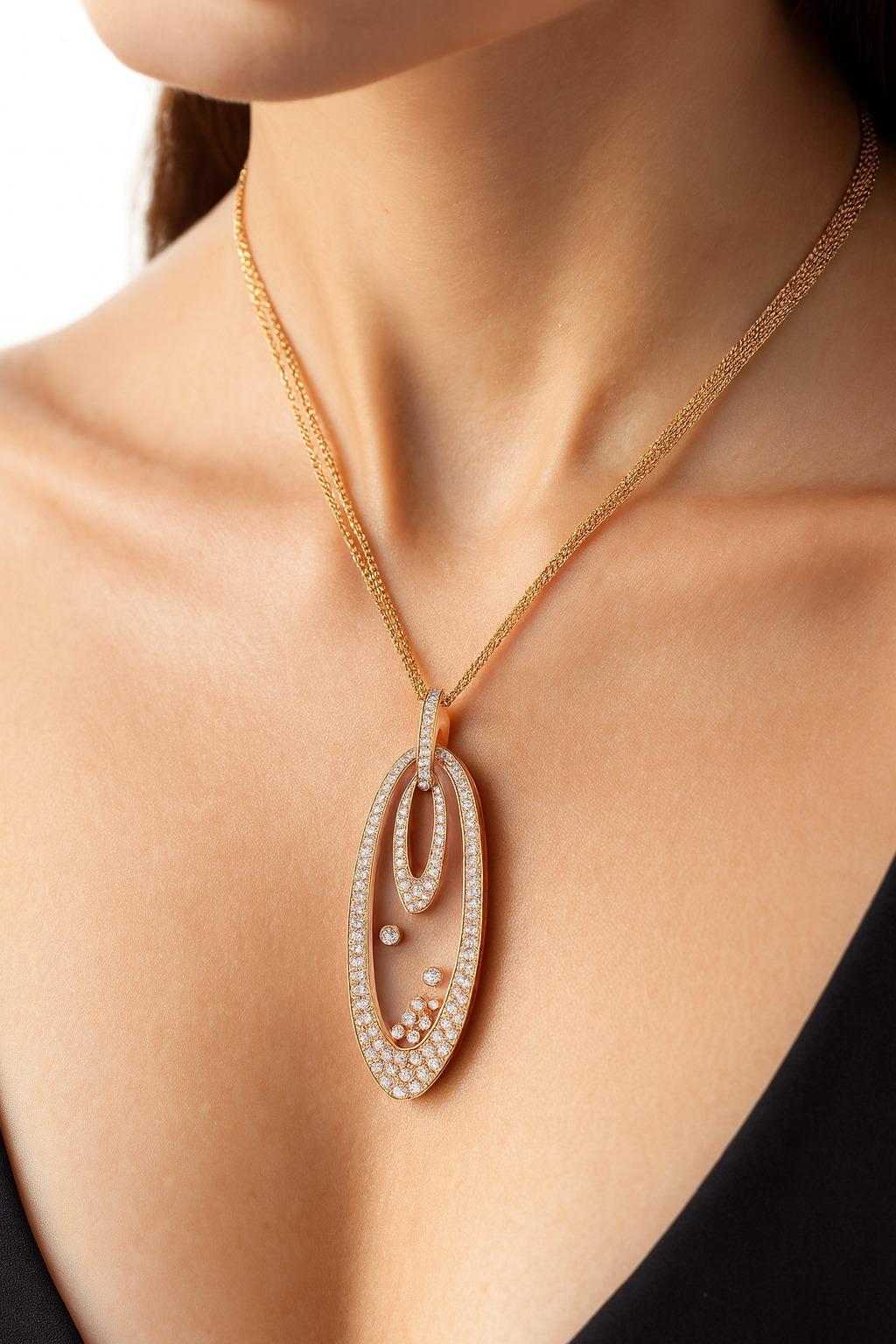 Contemporaneo Collana con ciondolo ovale fluttuante Happy Diamonds di Chopard in oro rosa 18 carati in vendita