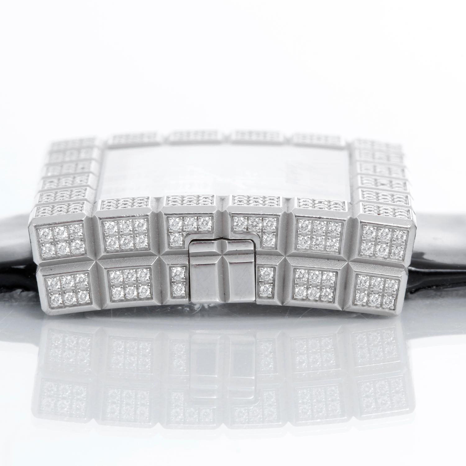 Chopard 18K White Gold Ice Cube Watch 13/6858/8-20 In Excellent Condition In Dallas, TX