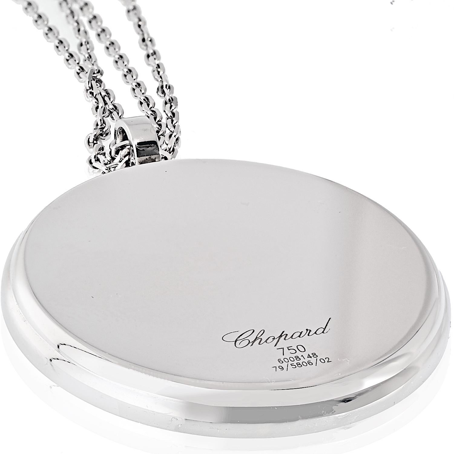 Donna Chopard Collana con ciondolo in oro bianco 18 carati con corniola e diamante in vendita