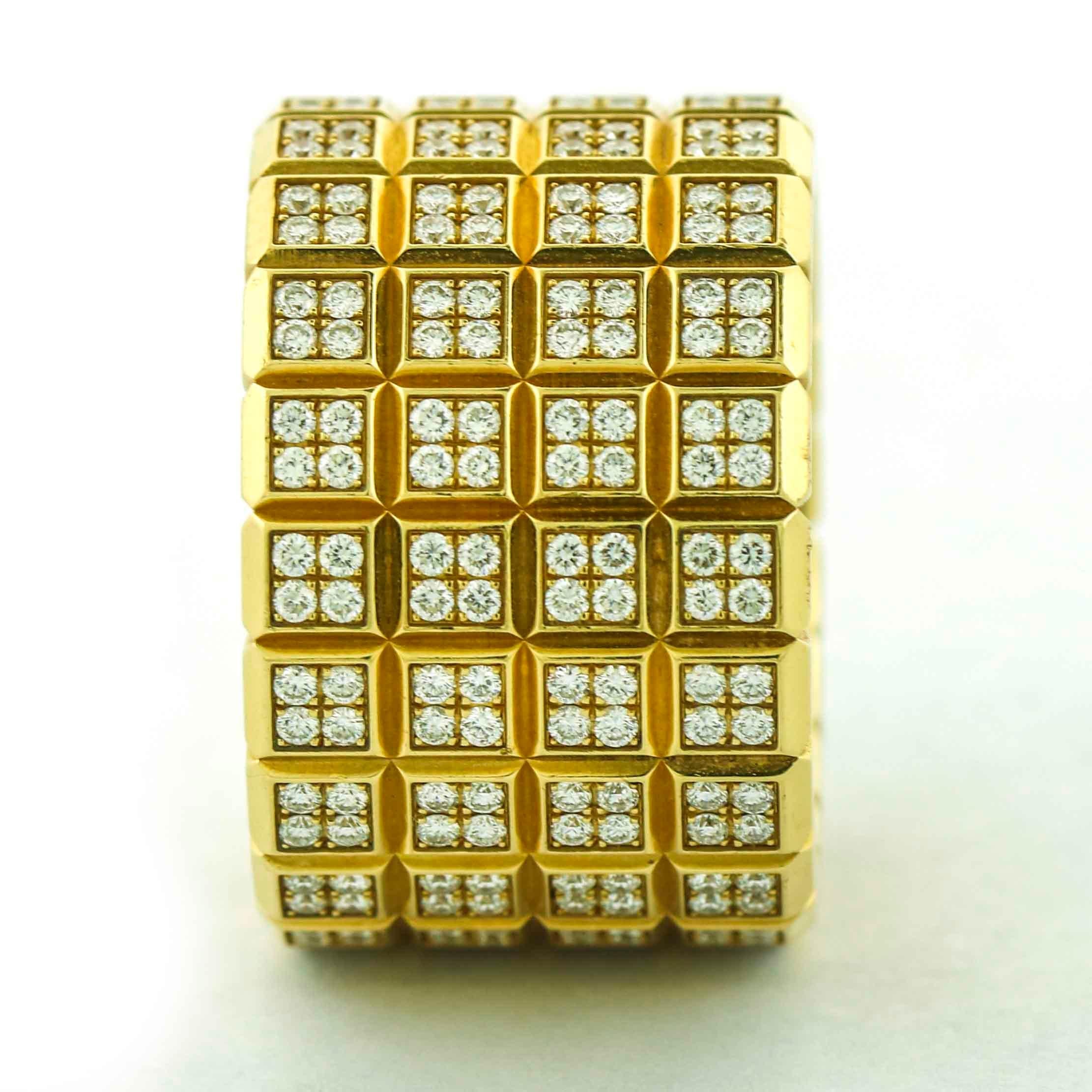 Contemporary Chopard 18 Karat Yellow Gold Diamond Ice Cube Band Ring For Sale