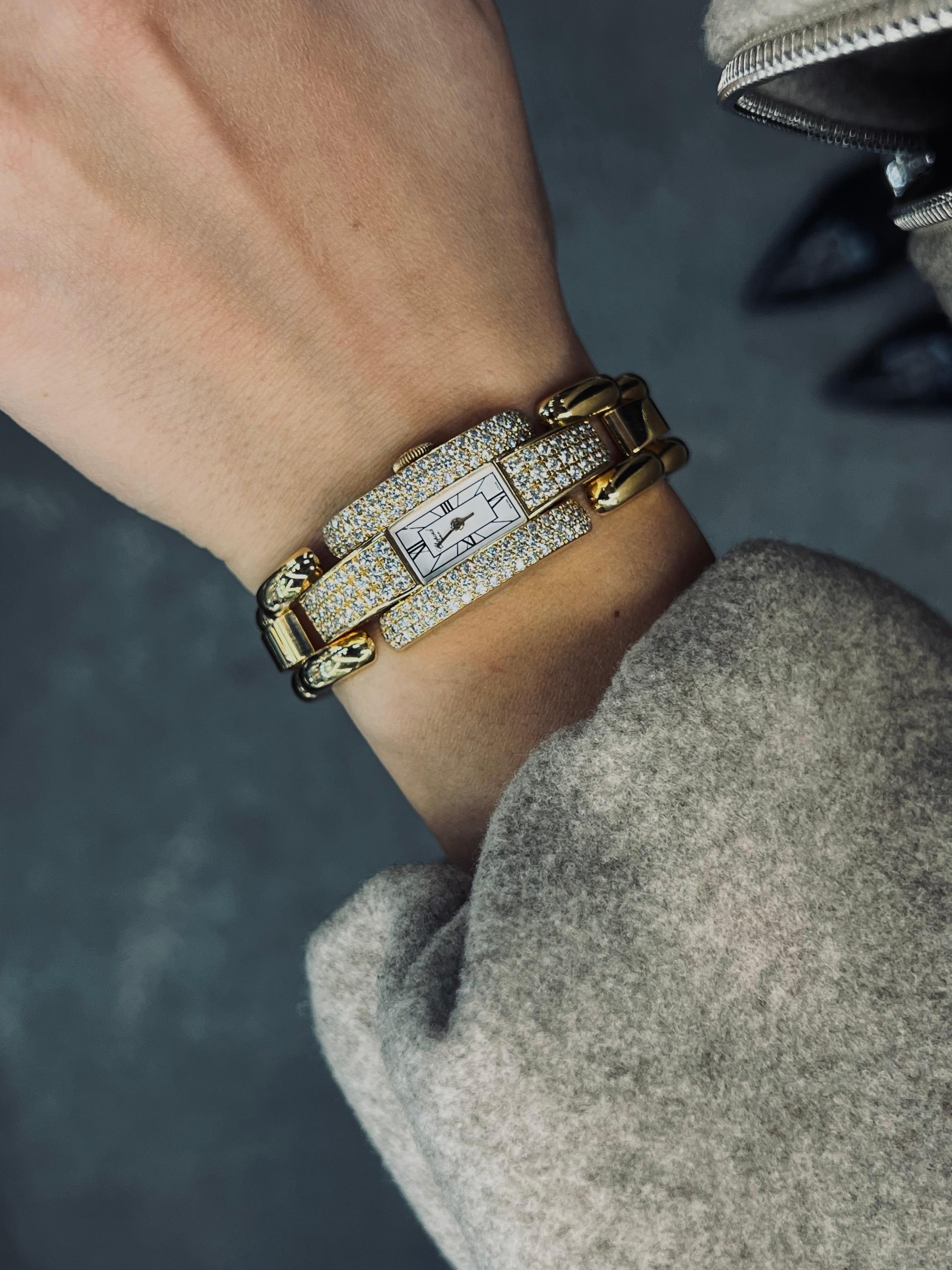 Chopard 18K Yellow Gold La Strada Diamond Ladies Watch In Excellent Condition For Sale In New York, NY