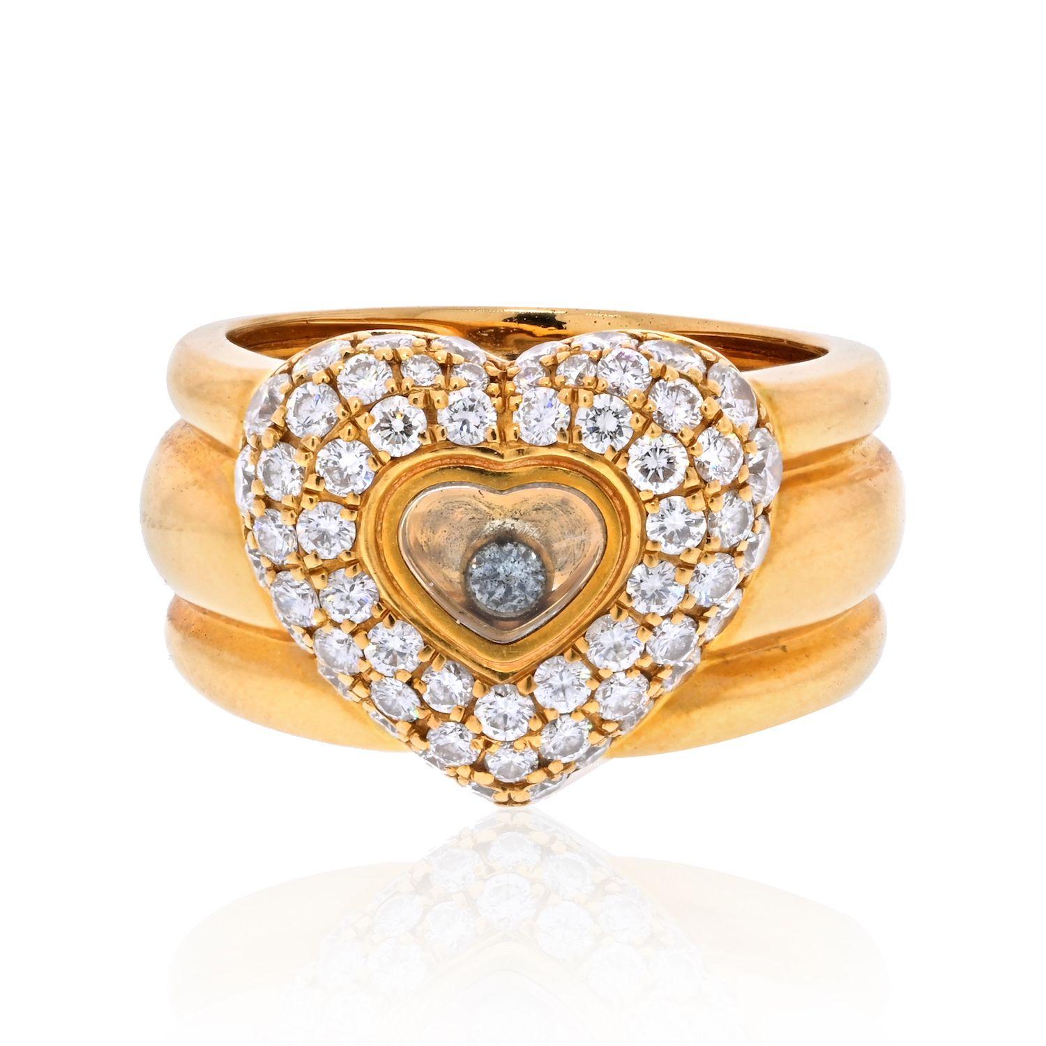 Anello Chopard in oro giallo 18 carati con pavé a forma di cuore e diamanti fluttuanti In condizioni ottime in vendita a New York, NY