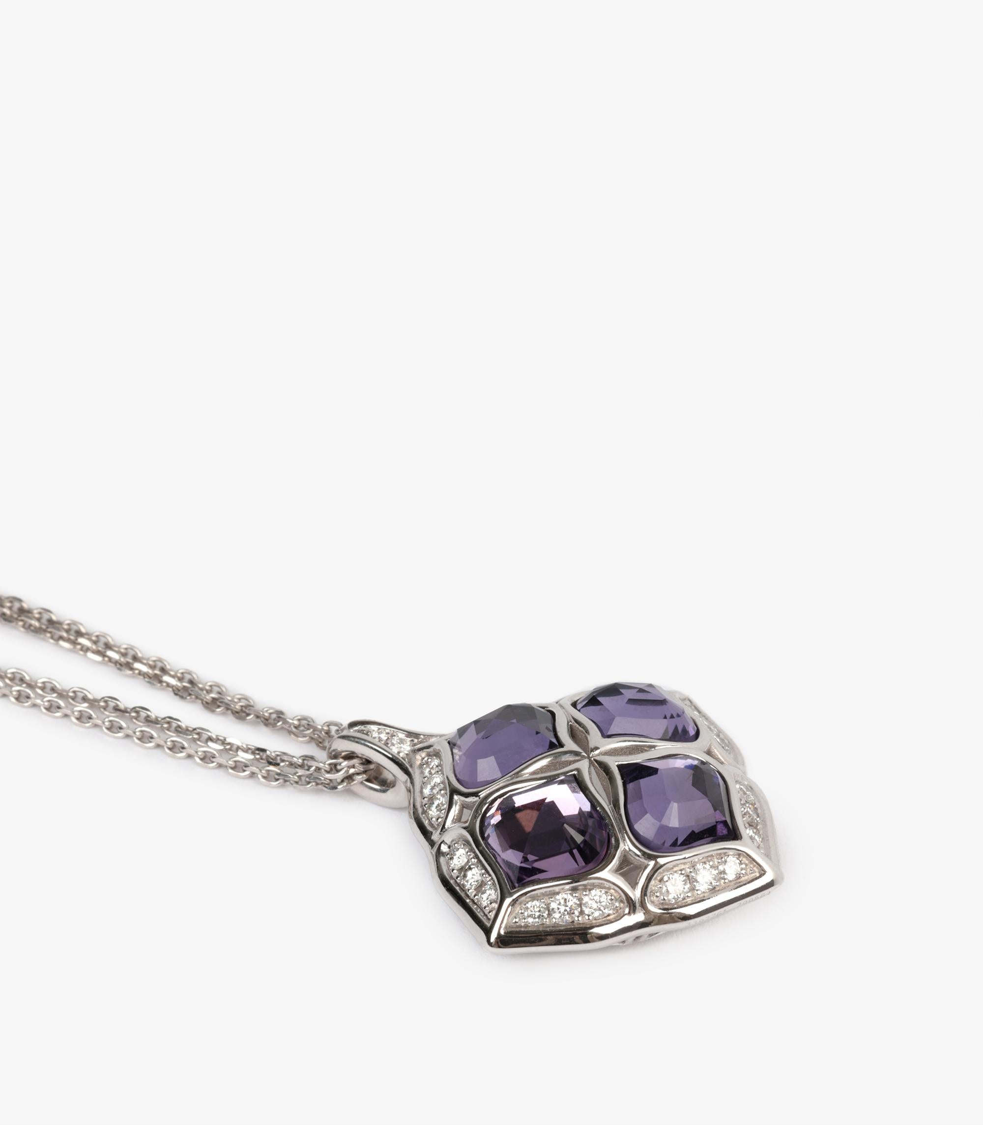 Ciondolo Imperiale in oro bianco 18ct con ametista e diamanti Chopard 

Dettagli del prodotto
Xupes Ref: COMJ833
Marchio: Chopard
Model: Collana Imperiale
Tipo: Ciondolo
Numero di serie: non definito
Età: 2019
RRP: 0
Accompagnato da: Scatola