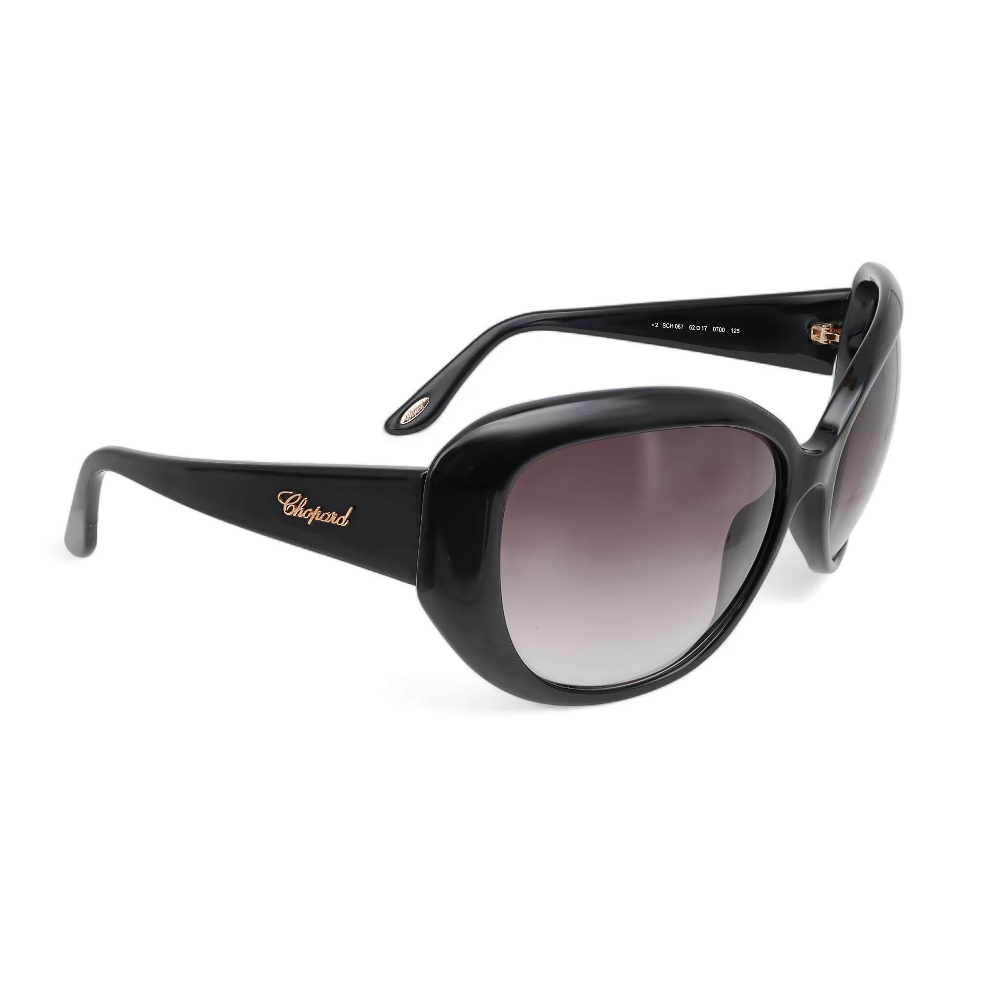Chopard Black Acetate Frame Gradient Smoke Lens Sunglasses 95221-0144 In New Condition For Sale In New York, NY
