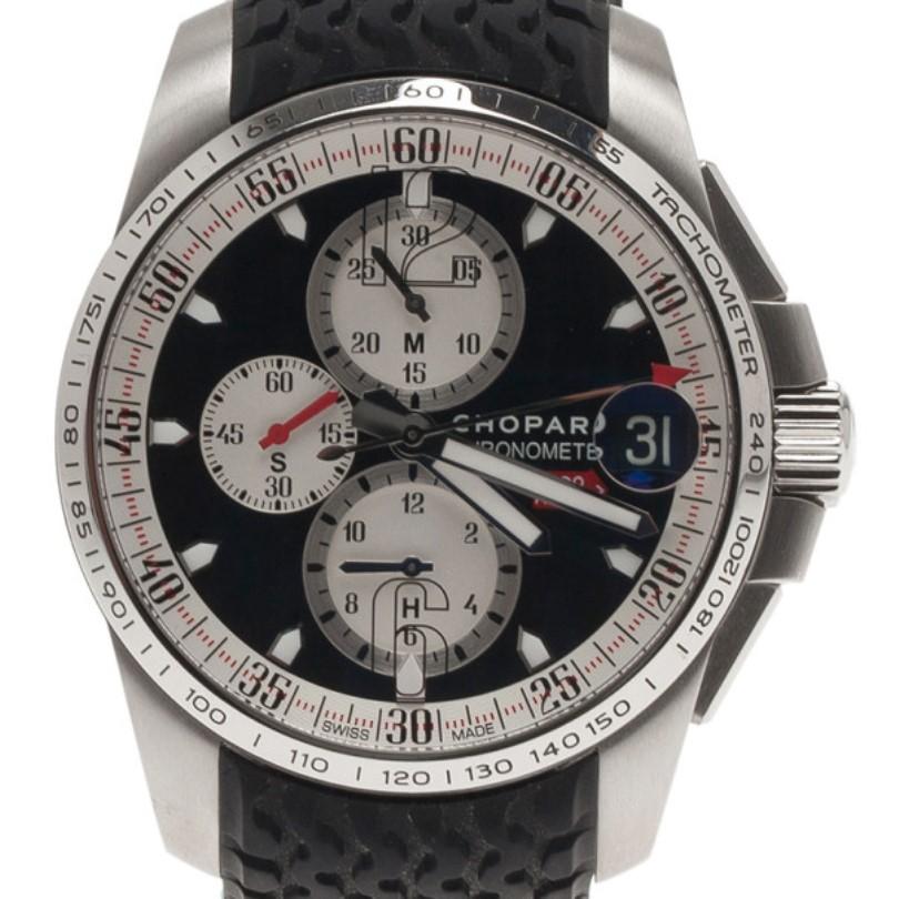 Chopard presents yet another masterpiece with this 0463/2011 Mille Miglia model part of the historic collection that represents the classic race car time keeper. It is luxurious as it is trendy, with a stainless steel case featuring a rotating