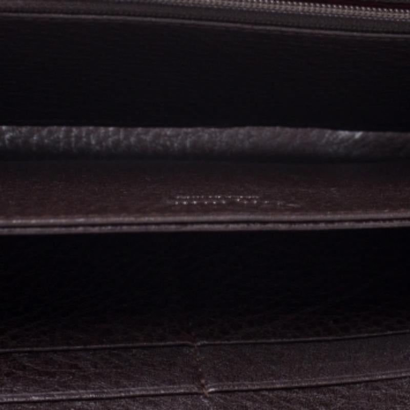 Chopard Portafoglio continentale con zip in pelle marrone intrecciata in vendita 3