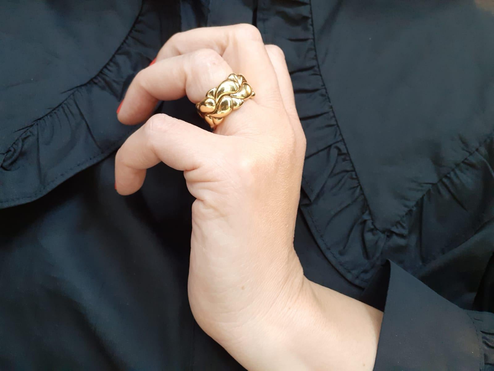 Chopard 'Casmir' 18 Karat Yellow Gold Ring In Good Condition In London, GB