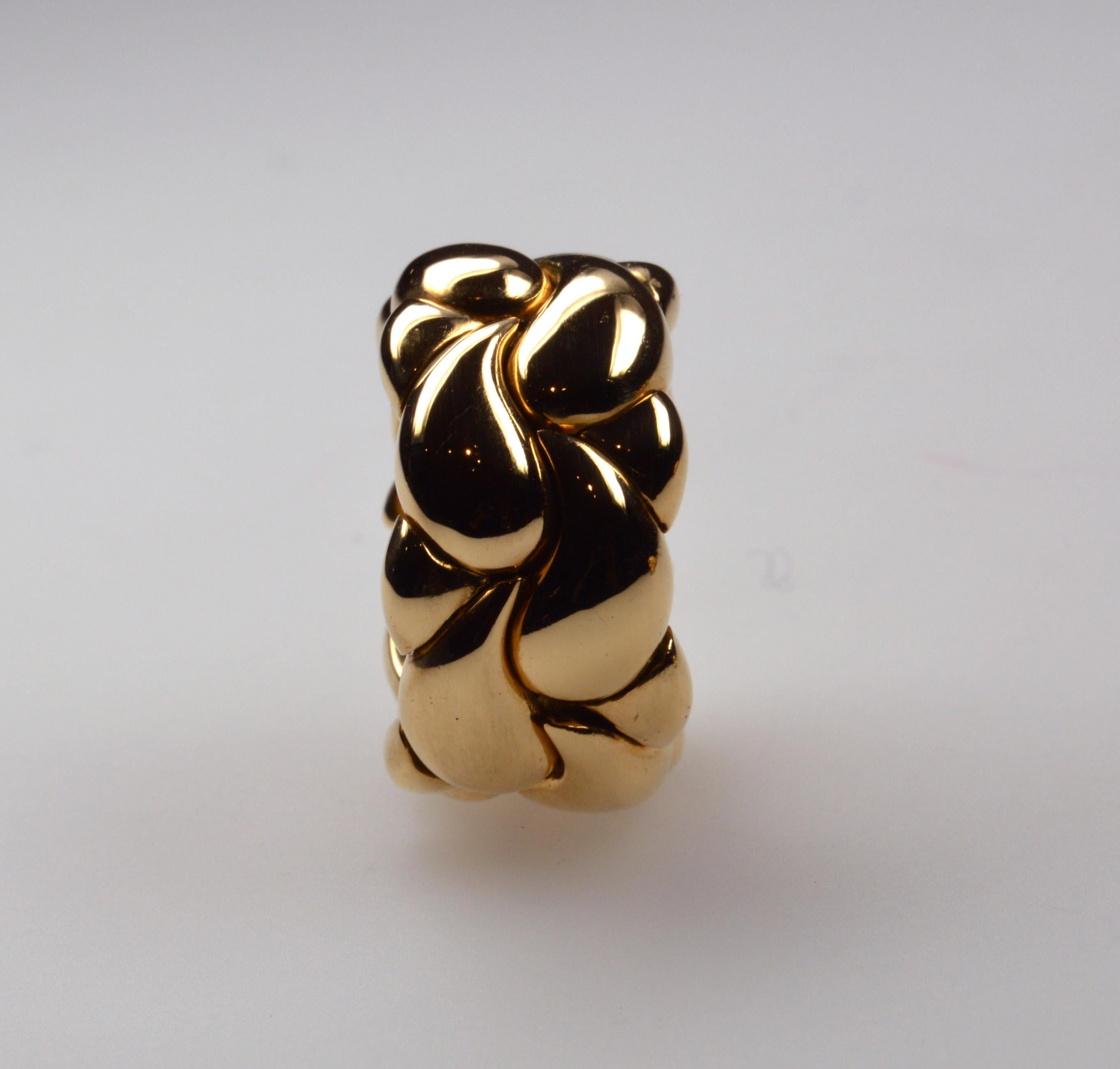 Chopard Casmir gold ring in 18K yellow Gold
Signature: Chopard Casmir

 Ring size 12+