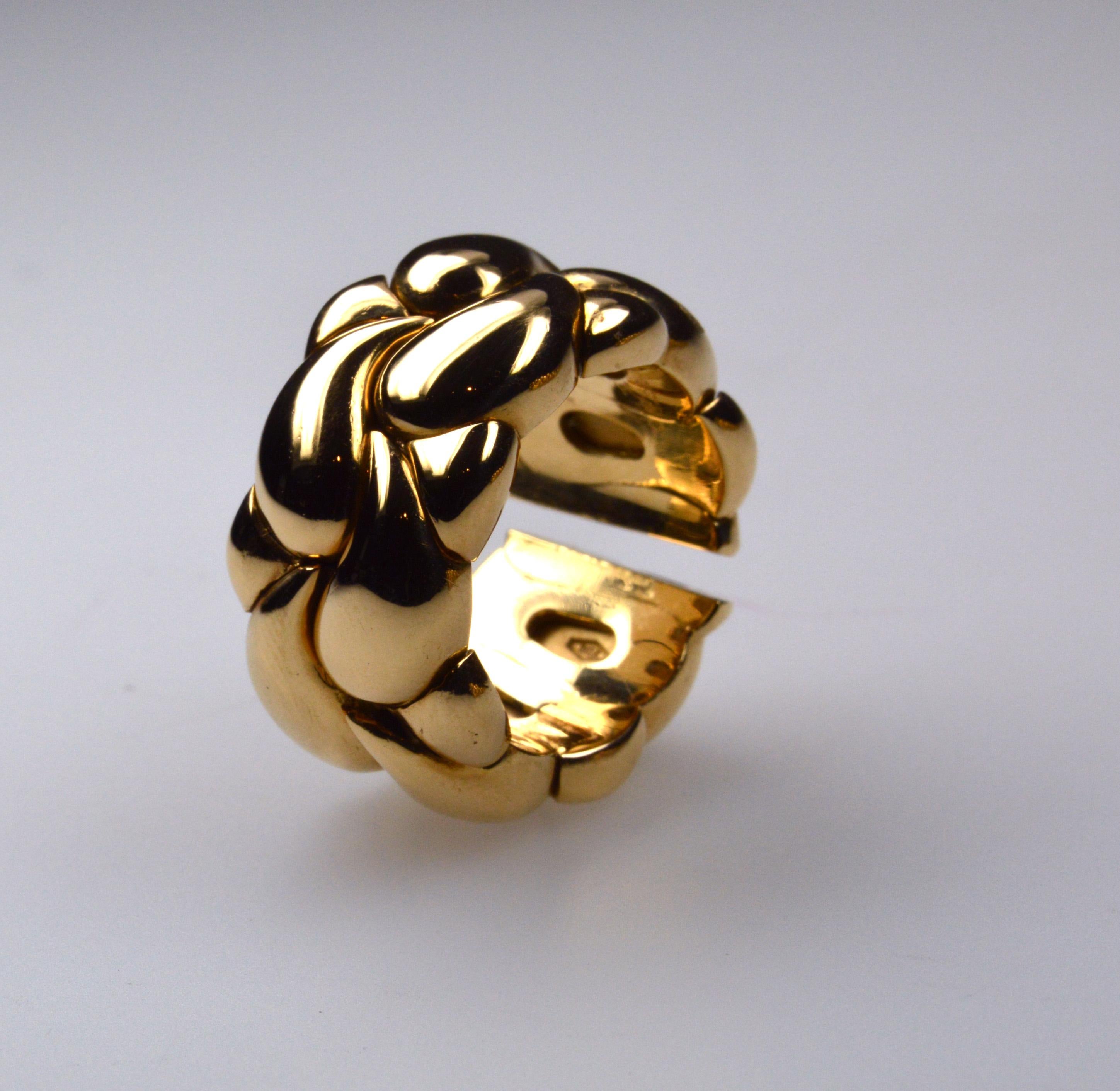 Modern Chopard Casmir Gold Ring For Sale