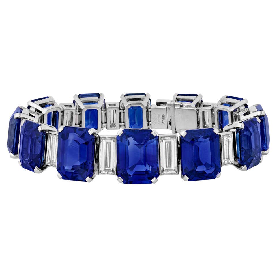 Chopard Multi Stone 18 Karat Gold Collectible Ladies Watch For Sale at ...
