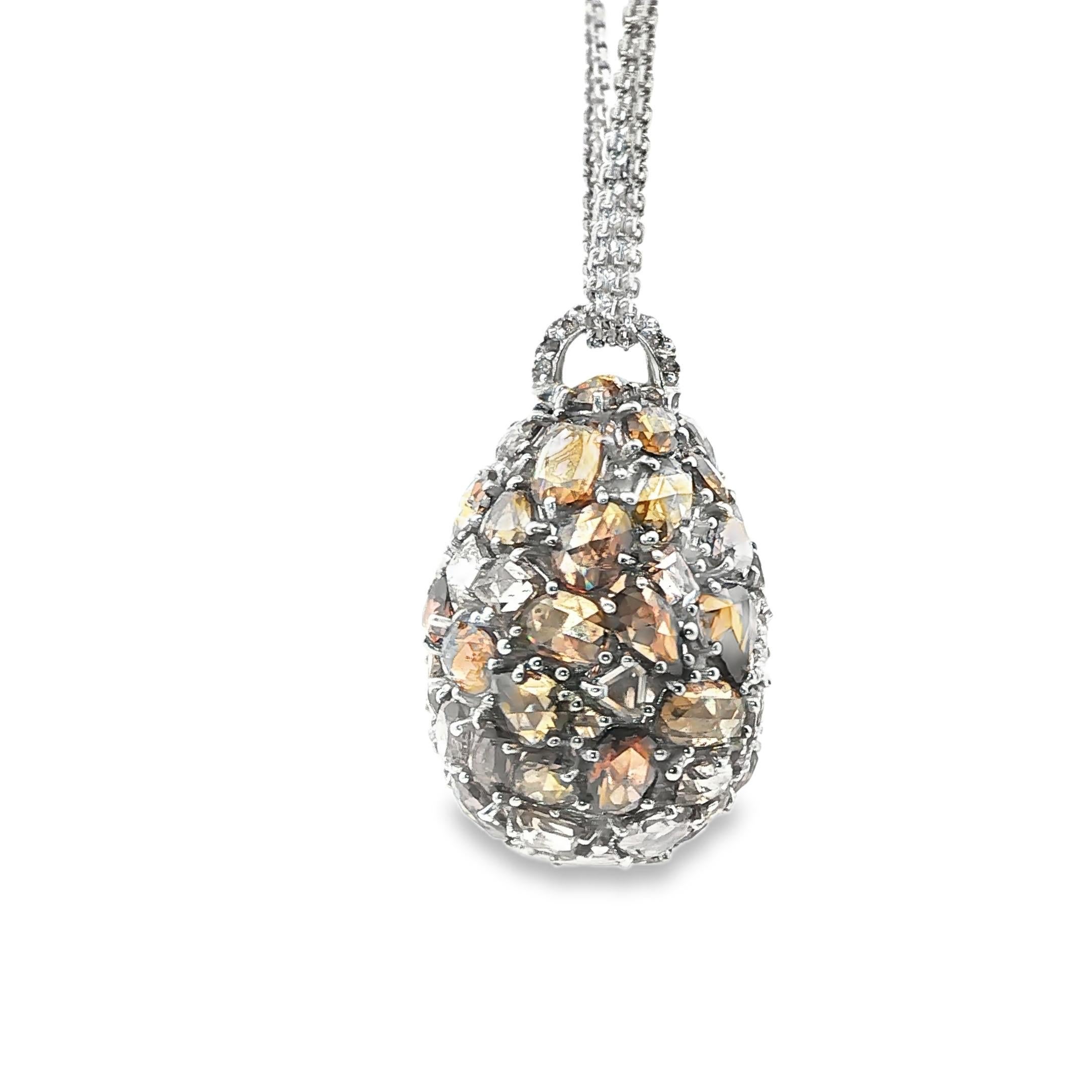 Collana con ciondolo a forma di uovo di diamante Chopard Champagne In condizioni ottime in vendita a New York, NY