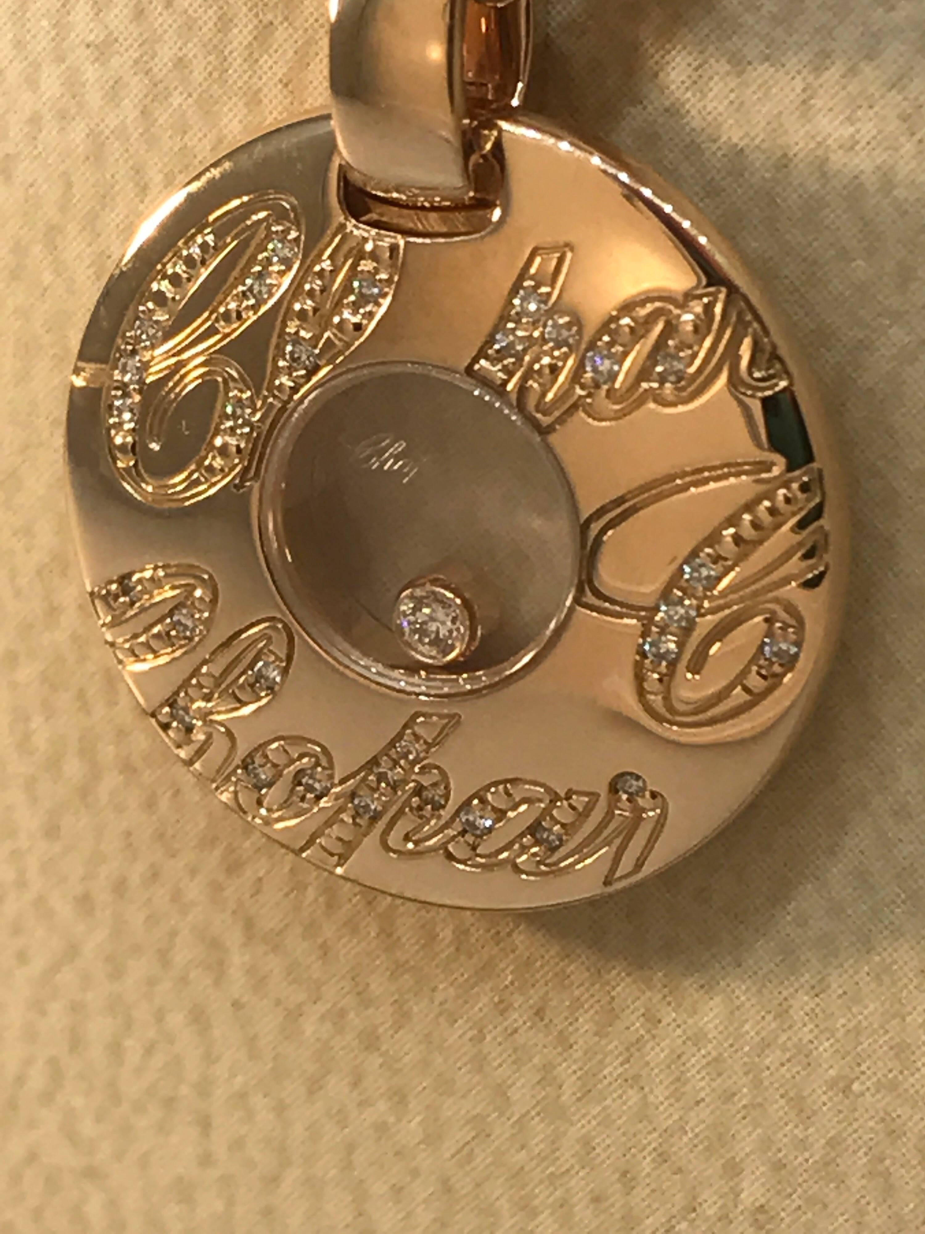 Chopard Chopardissimo Pendant / Necklace

Model Number 79/7601-5001

100% Authentic

Brand New

Comes with original Chopard box, certificate of authenticity and warranty and jewels manual

18 Karat Rose Gold

30 Diamonds on the Pendant (.06