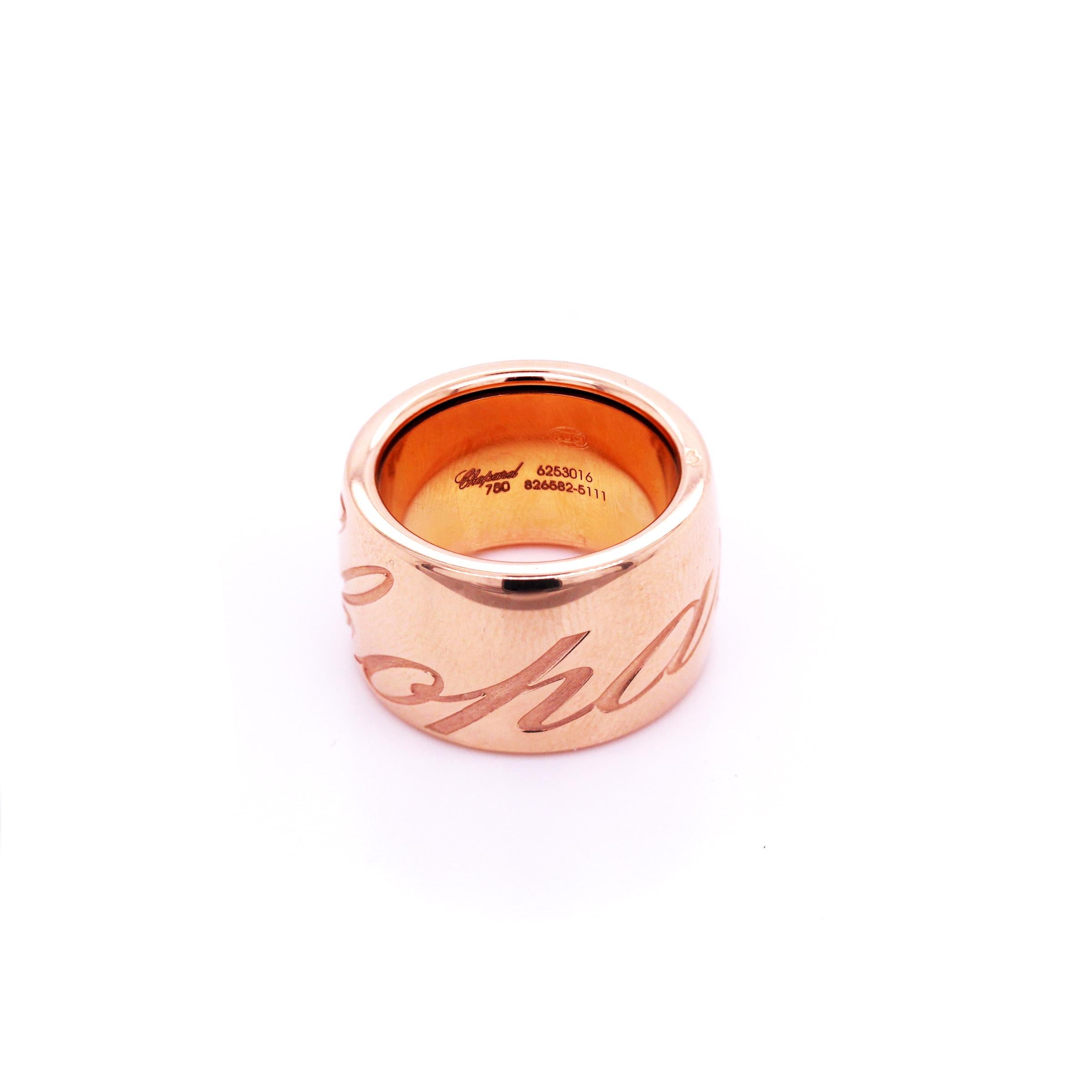 18K Rose Gold Chopard Chopardissimo Band Ring

Ring reads Chopard along the entire band

Band width: 11 mm (0.43 in)

Size 7 USA