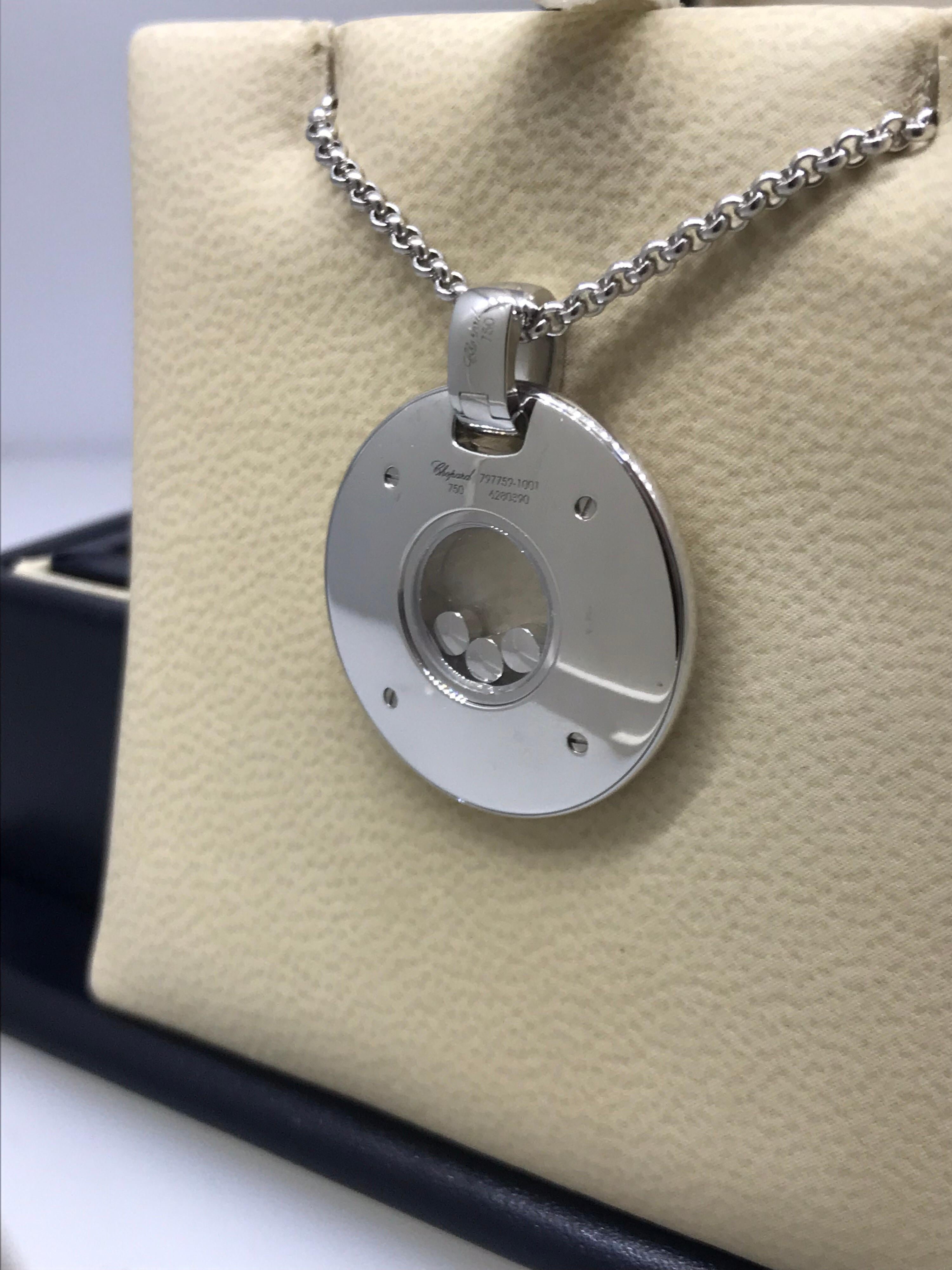 Chopard Chopardissimo White Gold Diamond Pendant Necklace 79/7759-1001 In New Condition For Sale In New York, NY