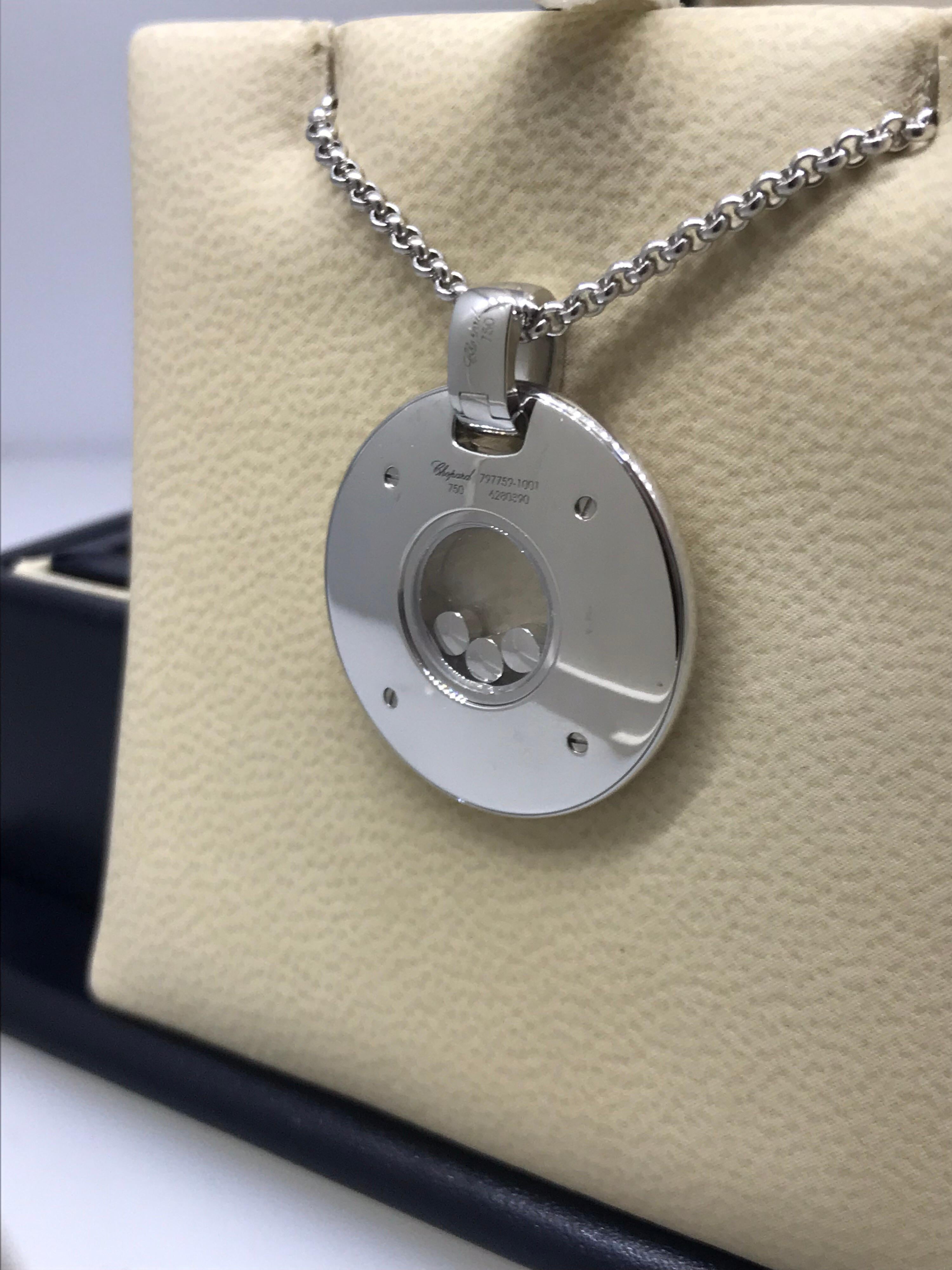 Chopard Chopardissimo White Gold Diamond Pendant Necklace 79/7759-1001 In New Condition For Sale In New York, NY