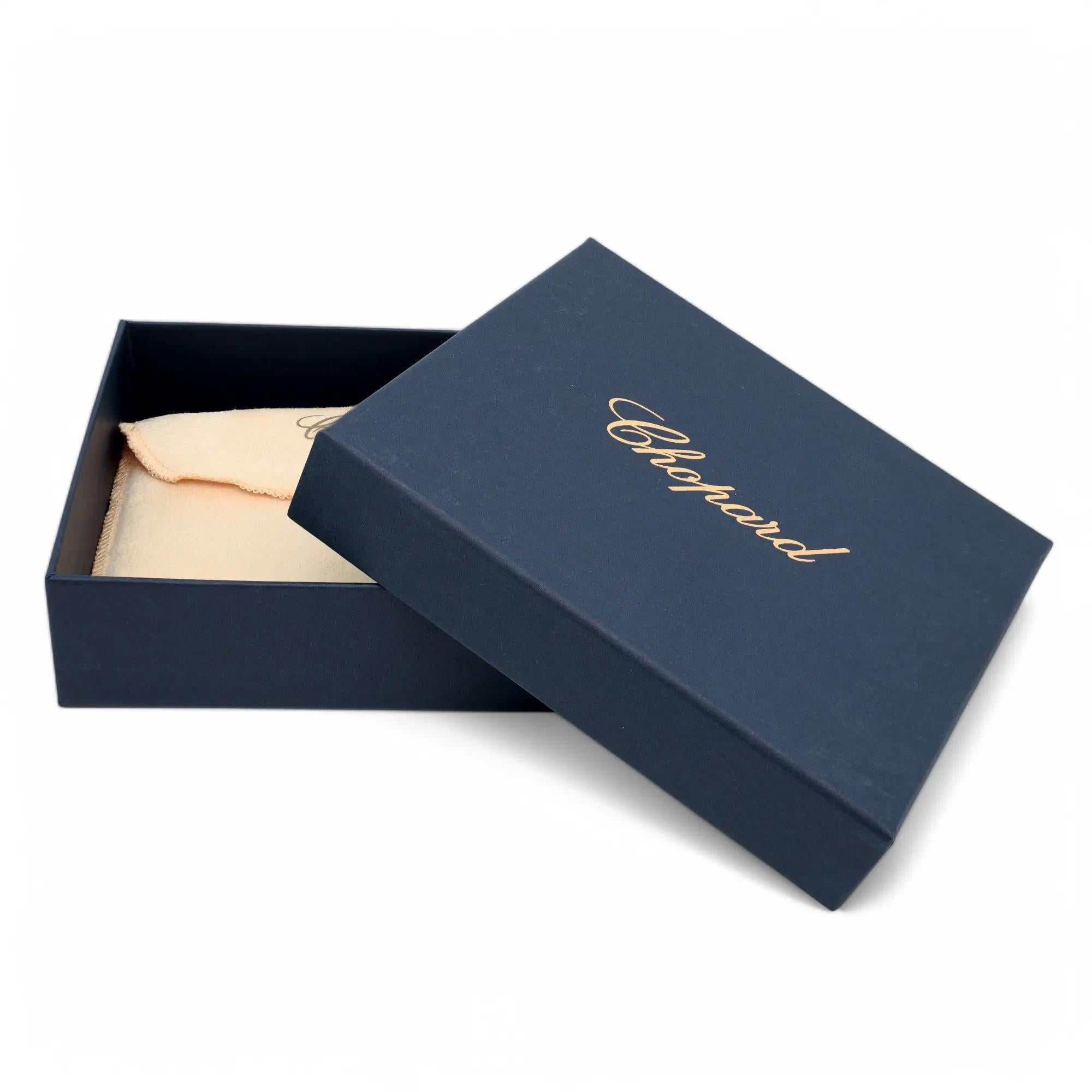 Chopard Classic Bordeaux Grained Leather Large Card Holder Wallet 95012-0363 In New Condition For Sale In New York, NY