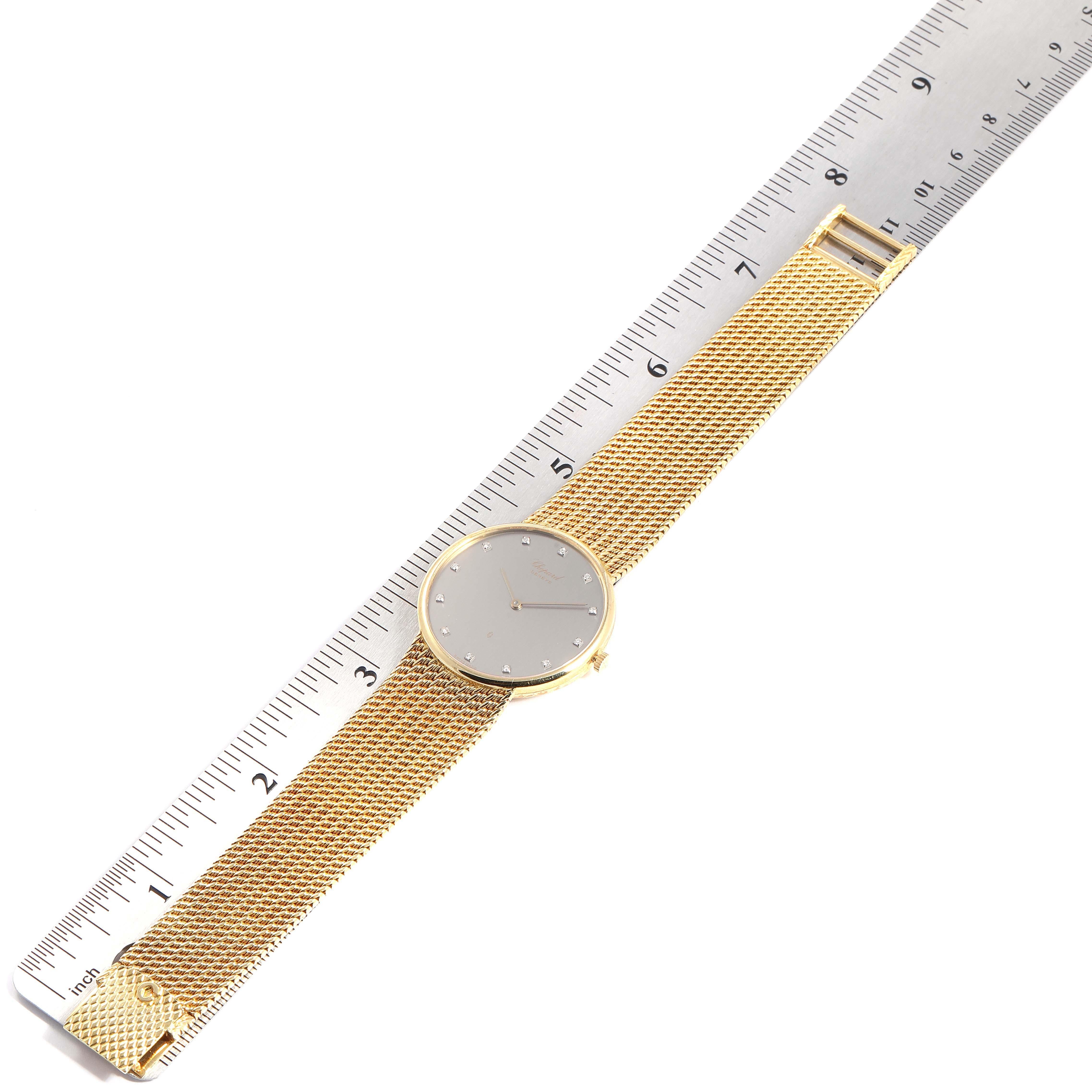 Chopard Classique 18 Karat Yellow Gold Quartz Men's Watch 1091 For Sale 3
