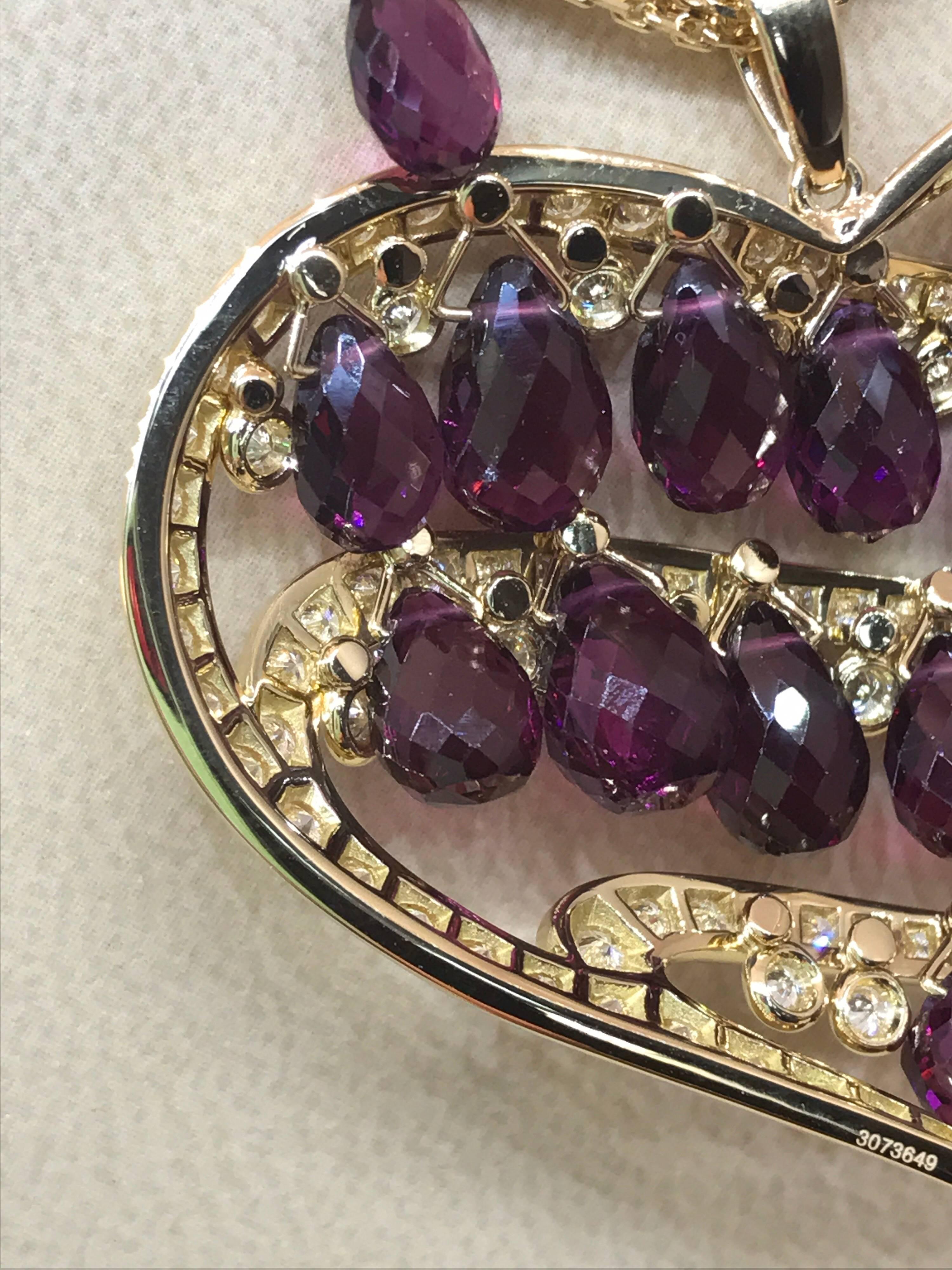 Chopard Copacabana 18 Karat Gold Full Diamond Heart Pendant Necklace Brand New For Sale 1