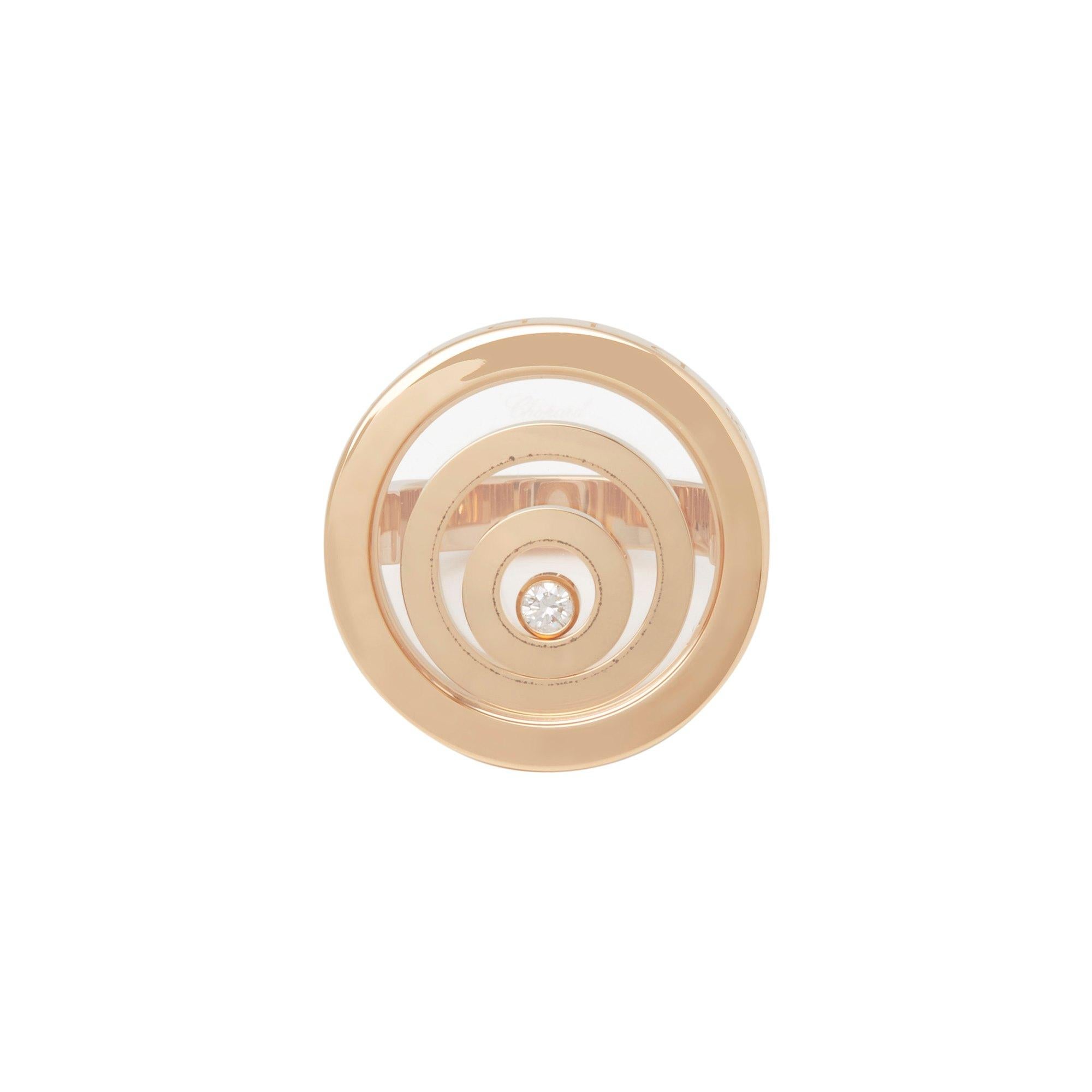 Happy Spirit Ring von Chopard, Diamant 18 Karat Gelbgold

Marke- Chopard
Modell- Happy Spirit Ring
Produkttyp- Ring
Seriennummer - 31*****
Alter- Circa 2009
Begleitet von- Chopard Box, Papiere
MATERIAL(e)- 18ct Gelbgold
Edelstein-Diamant
UK Ring