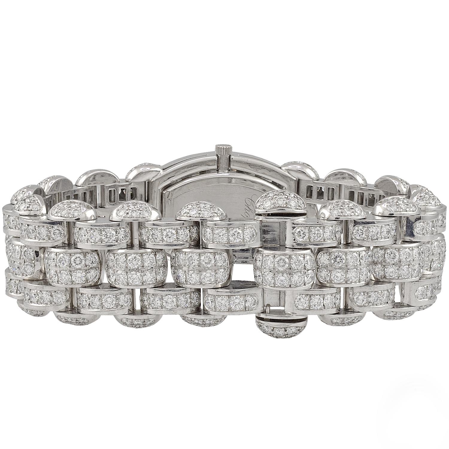 CHOPARD Diamant-Perlmutt-Damenuhr
Uhrwerk: Quarz
Gesamtgewicht der Diamanten ca. 20 ct.
Maßnahmen ca. Armband - 0.77″-0.89″ Breite und Gesicht ca. 0.92″