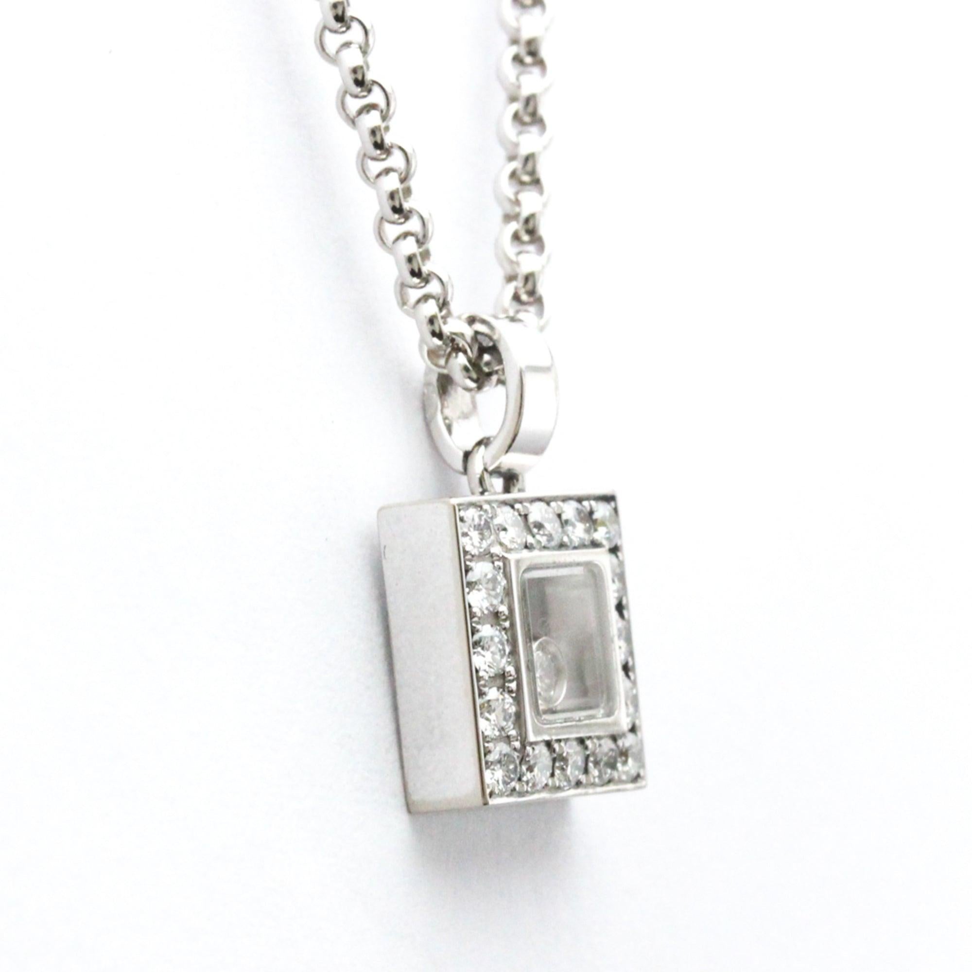 Chopard Diamond Pendant Necklace in 18K White Gold In Excellent Condition For Sale In London, GB