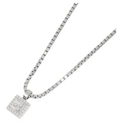 Chopard Pendentif Happy Diamonds en or blanc 18 carats avec motif carré serti de diamants