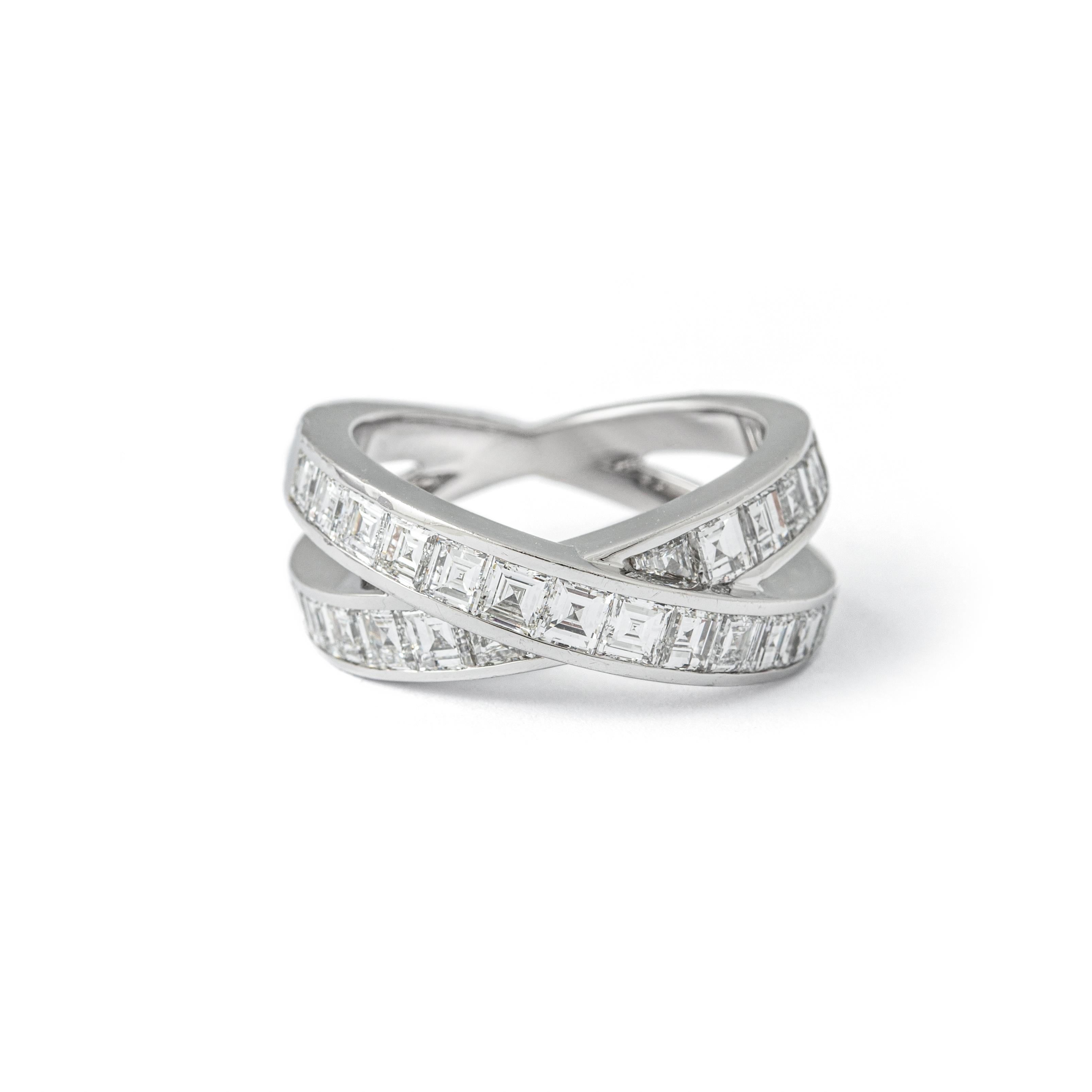 Chopard Diamond White Gold 18K Full Set Necklace Bracelet Ring Earrings For Sale 3