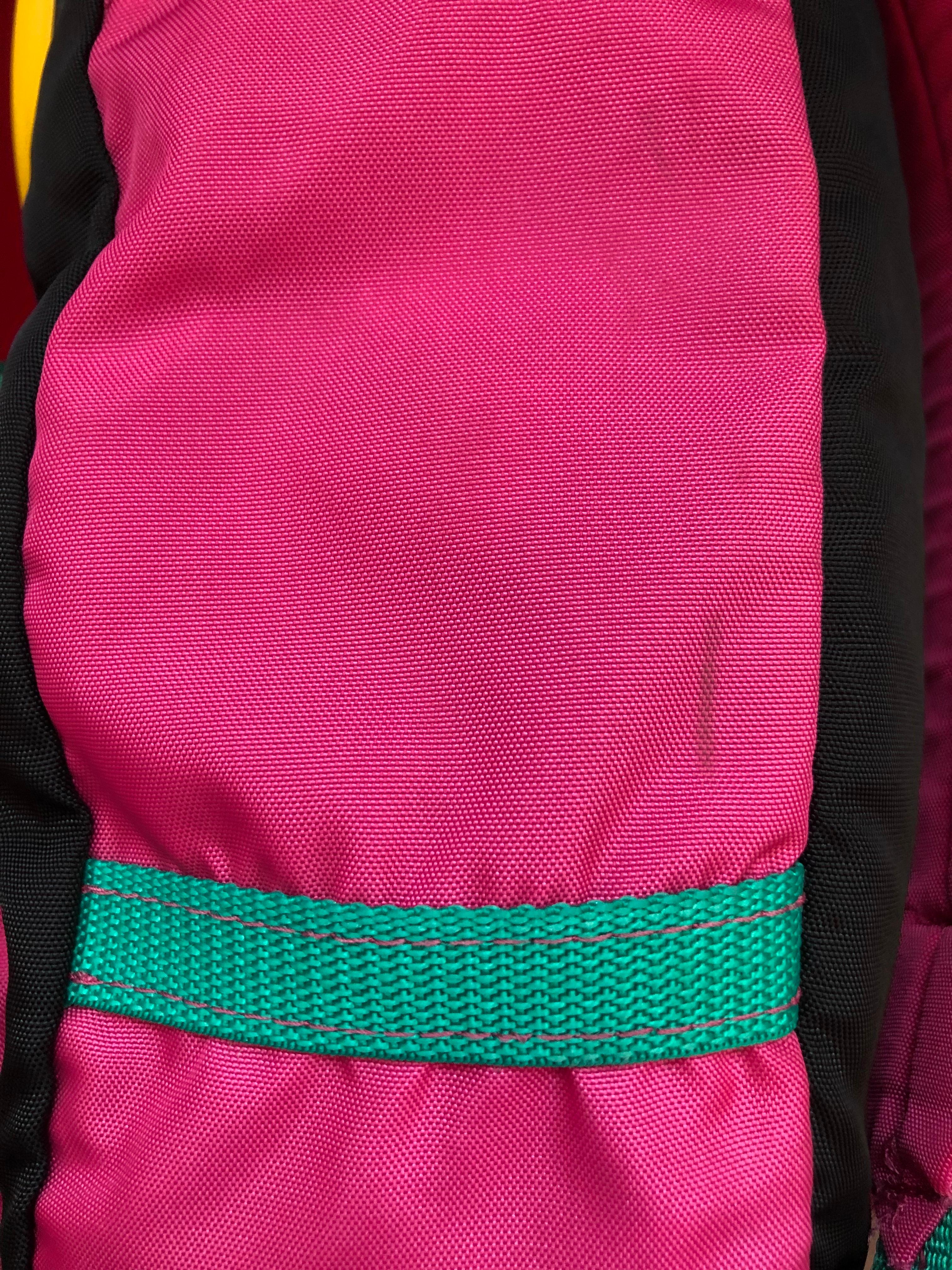 Chopard Genève Sac à dos rose en nylon avec horloge à piles 4