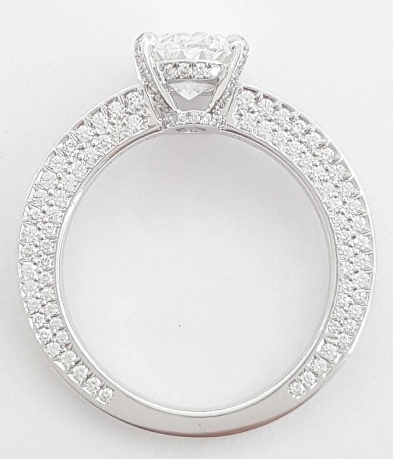 Chopard Bague de fiançailles en or blanc 18 carats, certifiée GIA, diamant ovale taille brillant de 2,08 carats

Exceptionnelle bague de fiançailles Chopard réalisée en luxueux or blanc 18 carats et ornée d'un remarquable diamant naturel certifié