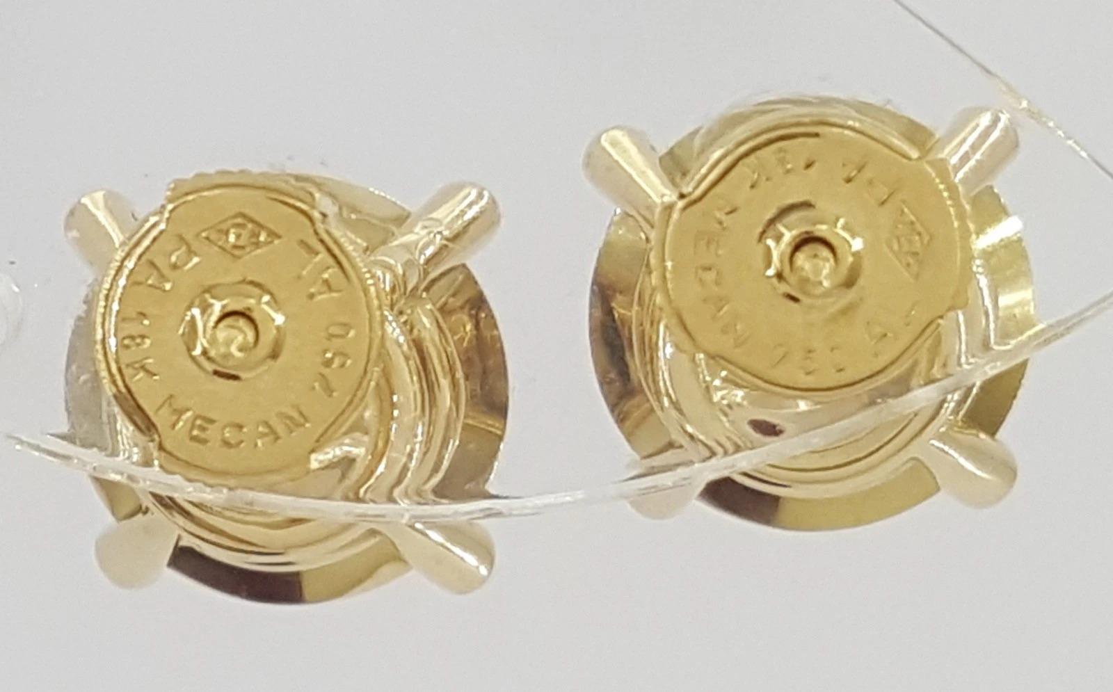 Chopard Pendientes de oro amarillo de 18 quilates con diamantes y titanio

Estos sofisticados pendientes Chopard están fabricados en lujoso oro amarillo de 18 quilates y titanio resistente, y combinan elegancia y diseño moderno.

El par incluye 8