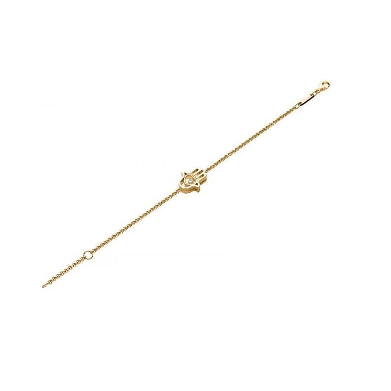 Chopard GOOD LUCK CHARMS BRACELET with 18-carat rose gold and diamond.
Symbols of good fortune are exquisitely combined with moving diamonds in the Good Luck Charms line. On a delicate, feminine chain, the hand eye motif of this bracelet in 18-carat