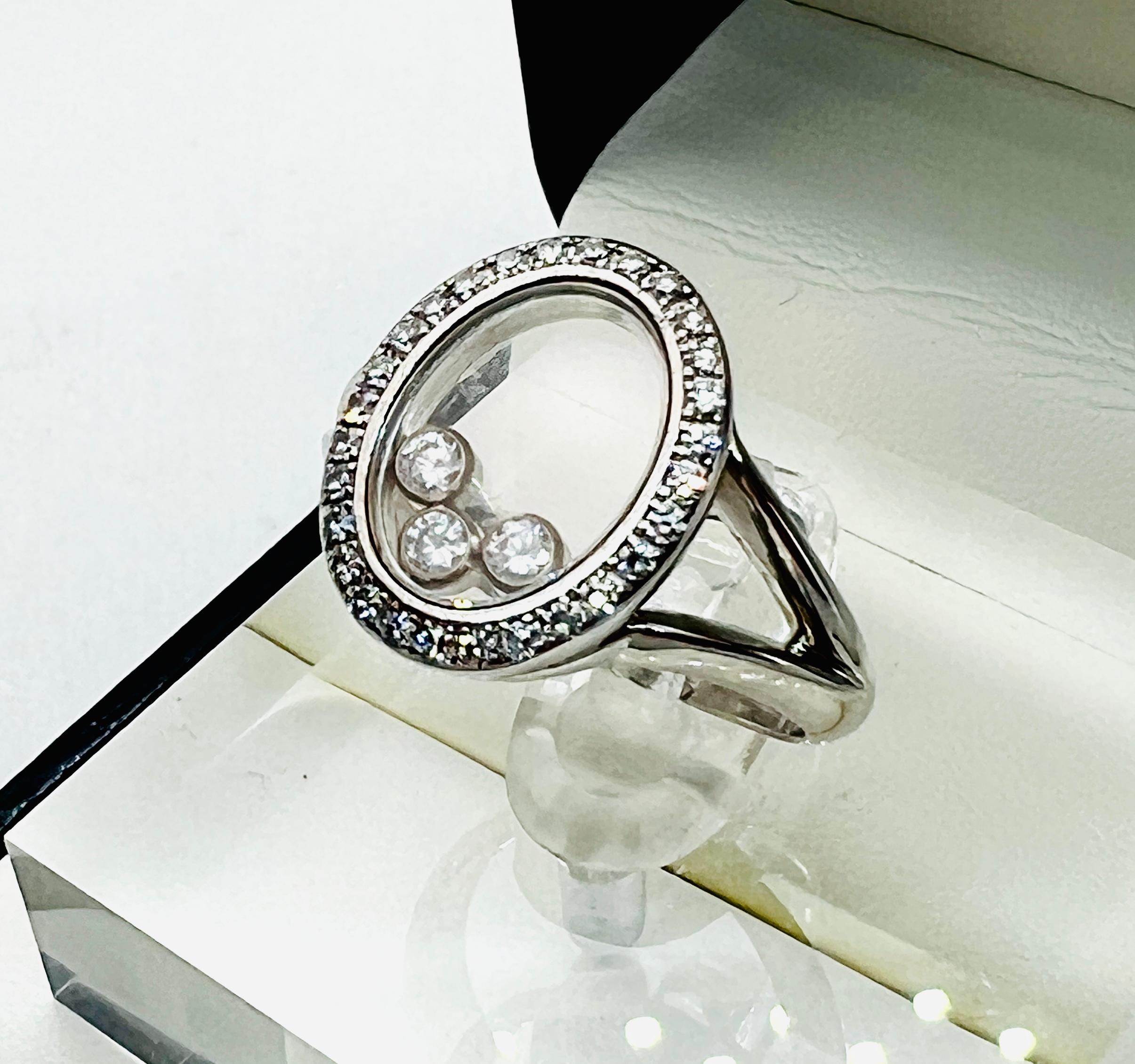 Chopard Happy Diamond 18K White Gold & Diamond Ring Size 7.75 In Excellent Condition In Birmingham, AL