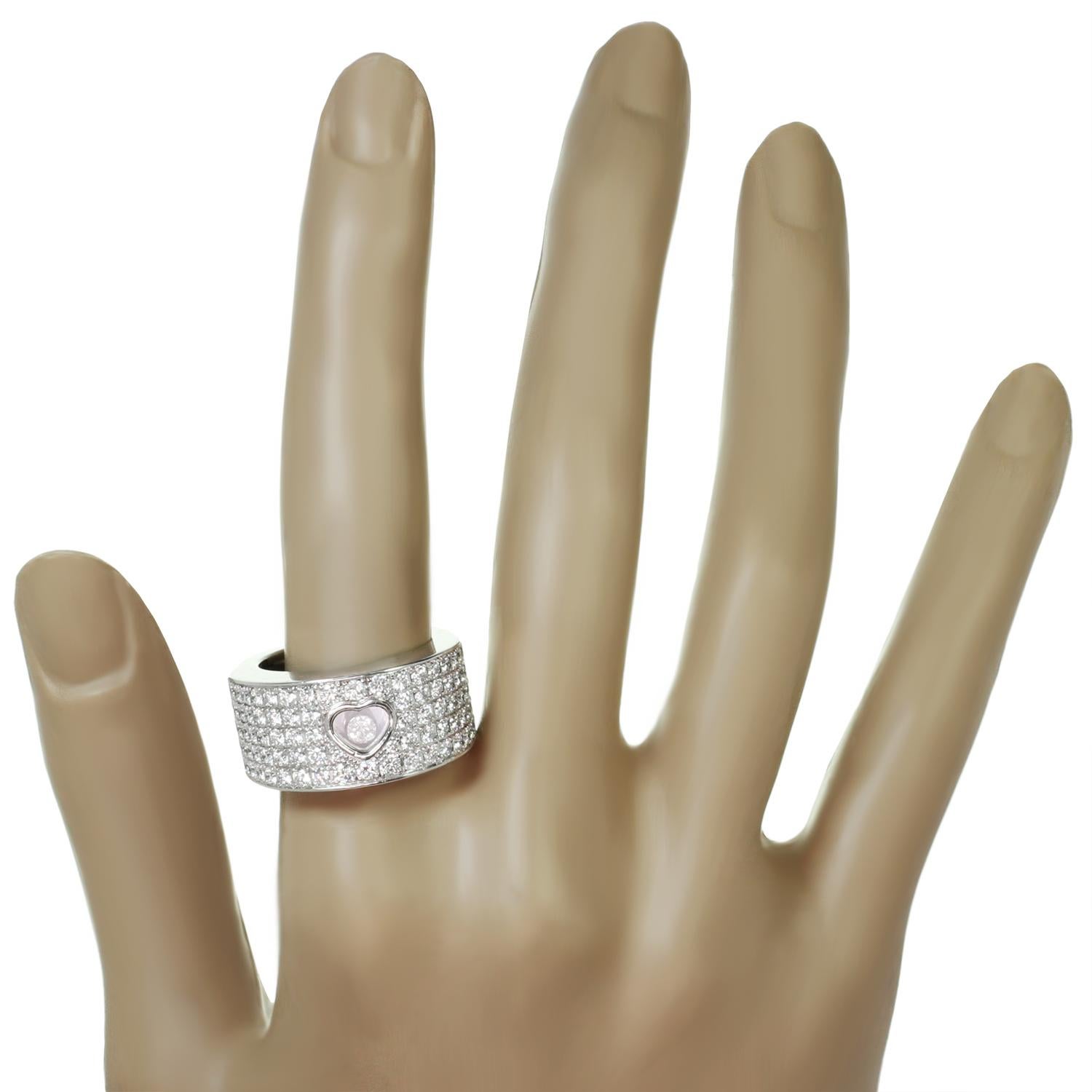 Chopard Happy Diamond 18k White Gold Wide Ring In Excellent Condition For Sale In New York, NY