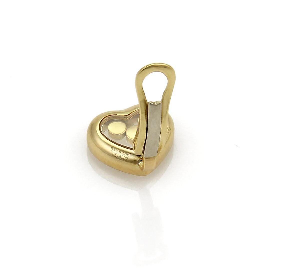 Moderne Chopard Boucles d'oreilles Happy Diamond en or jaune 18 carats avec clip en forme de cœur non percé en vente