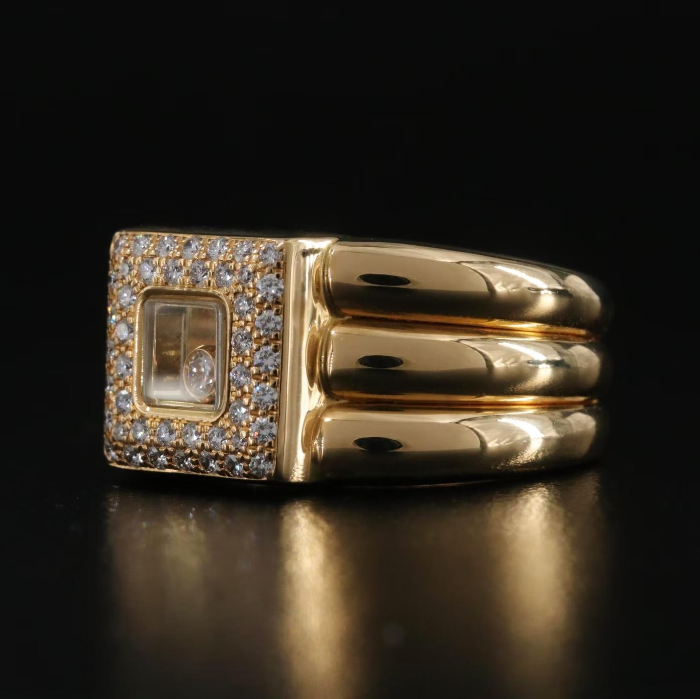 Chopard „ Happy Diamond“ Schwebender quadratischer 18K Ring / SWISS (Rundschliff) im Angebot