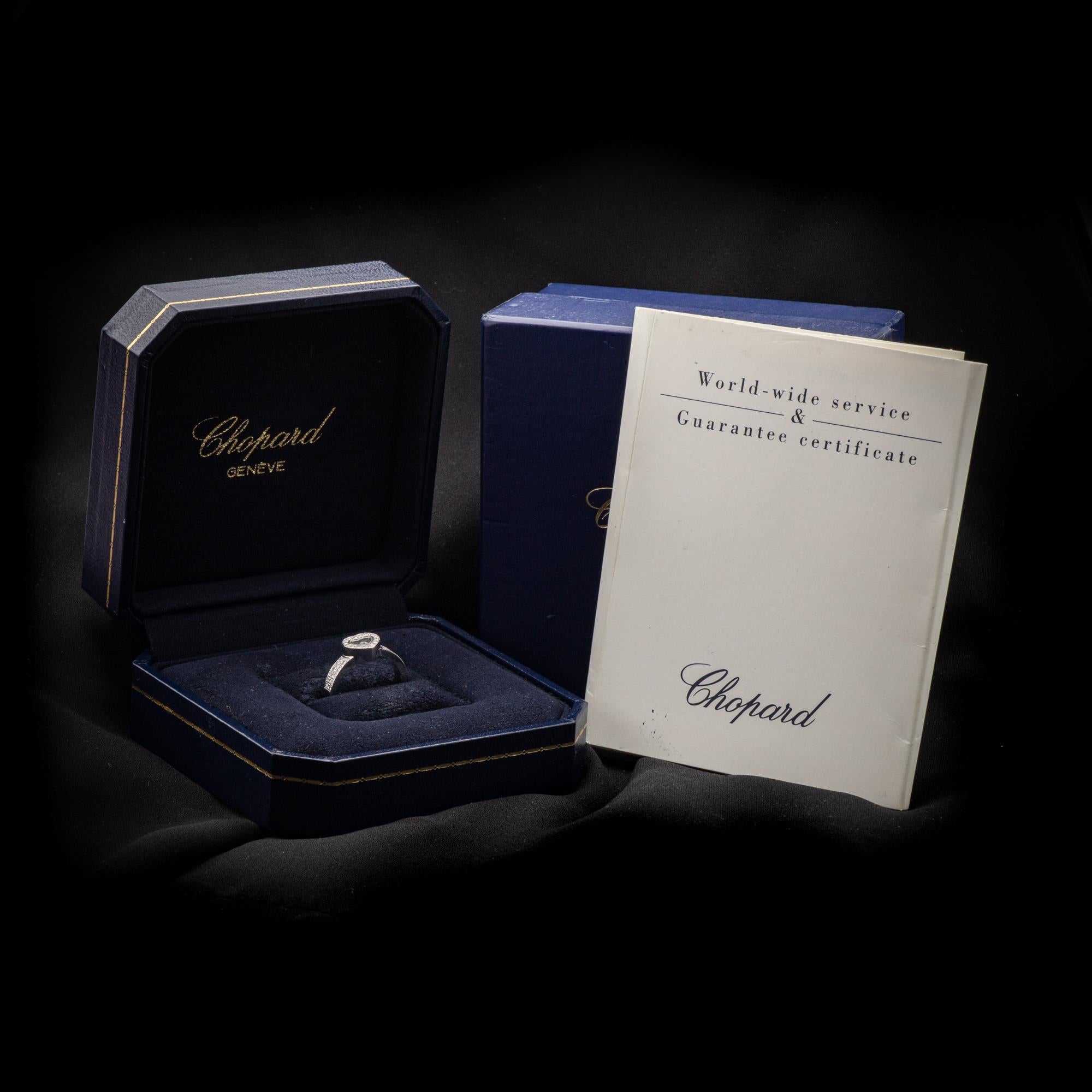 Modern Chopard Happy Diamond ring - 18k white gold with authentic certificate
