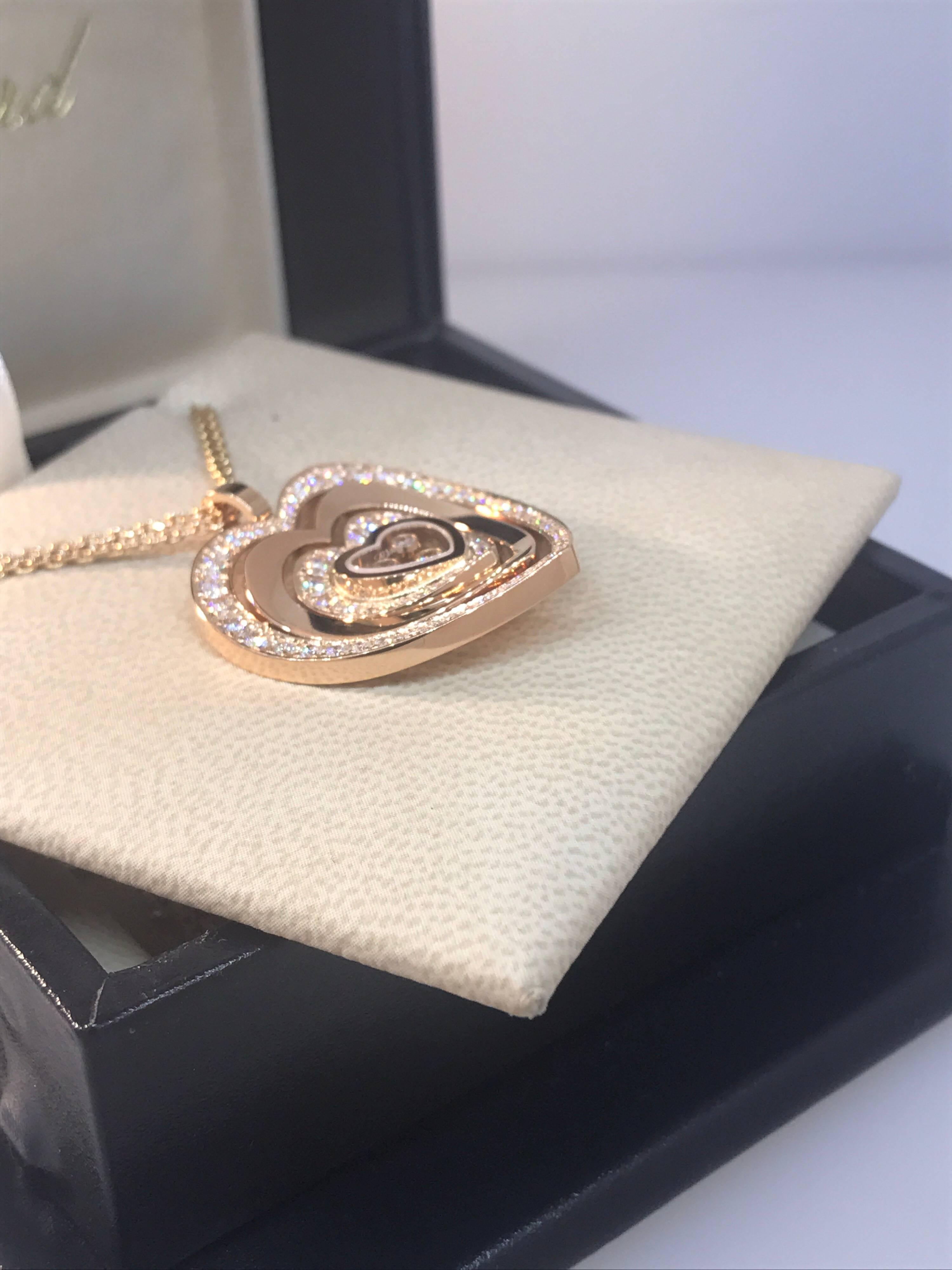 Women's Chopard Happy Diamonds 18 Karat Rose Gold Heart Pendant Necklace 79/7221-5002 For Sale