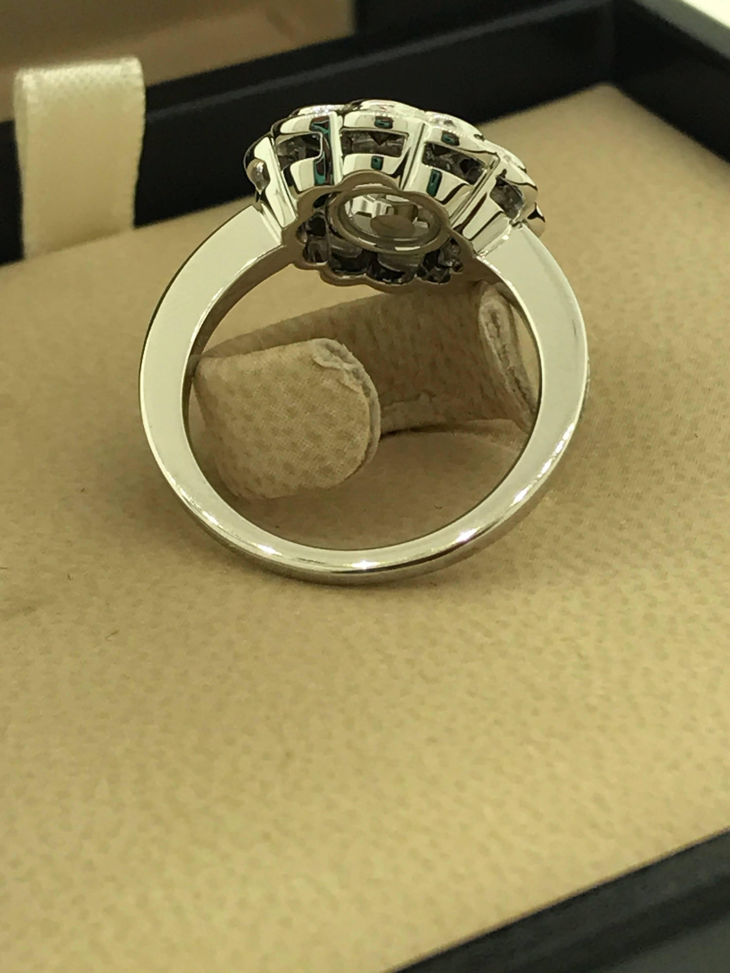 Women's Chopard Happy Diamonds 18 Karat White Gold Pave Diamond Flower Ring 826569 For Sale
