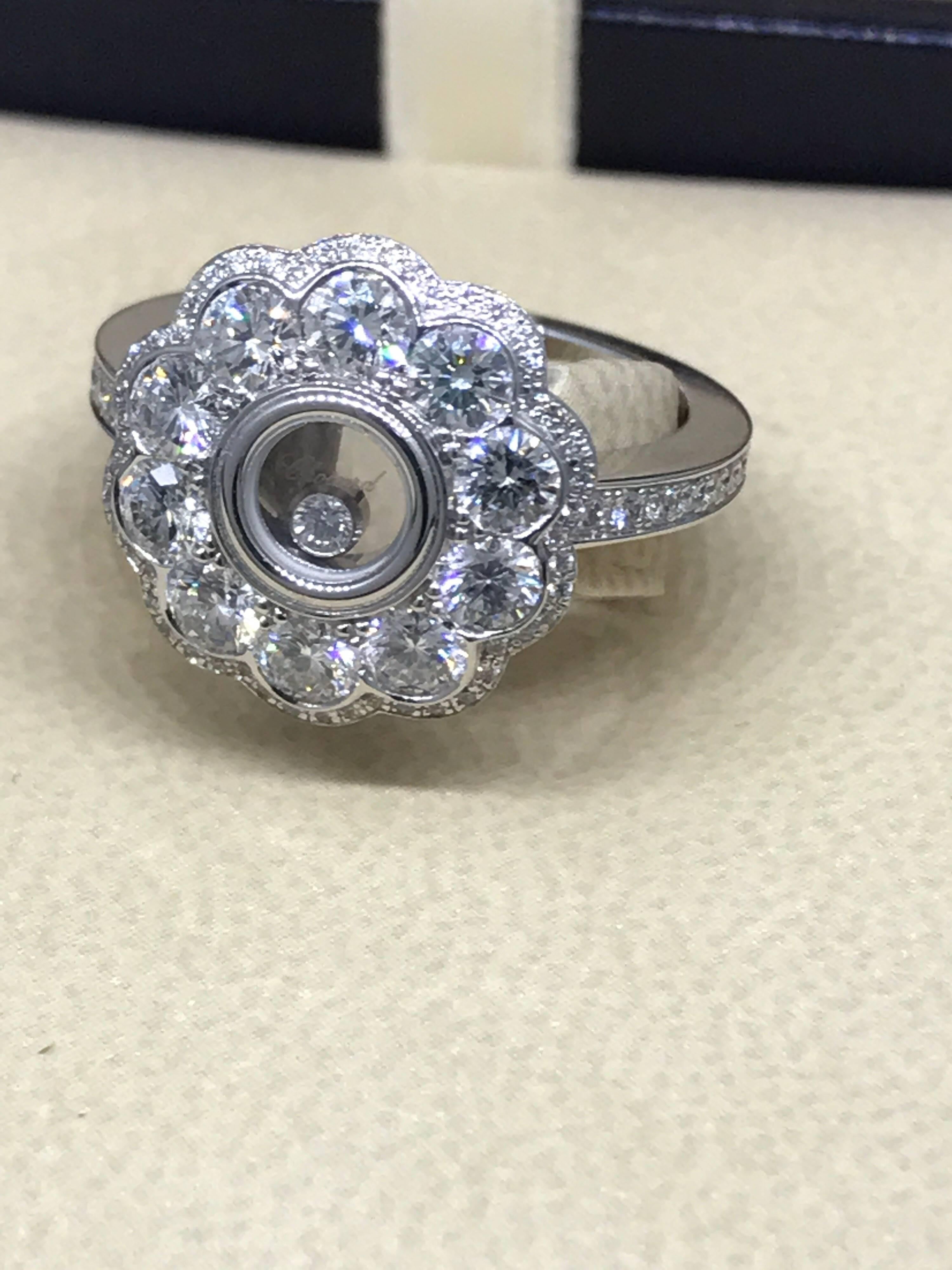 Chopard Happy Diamonds 18 Karat White Gold Pave Diamond Flower Ring 826569 For Sale 1