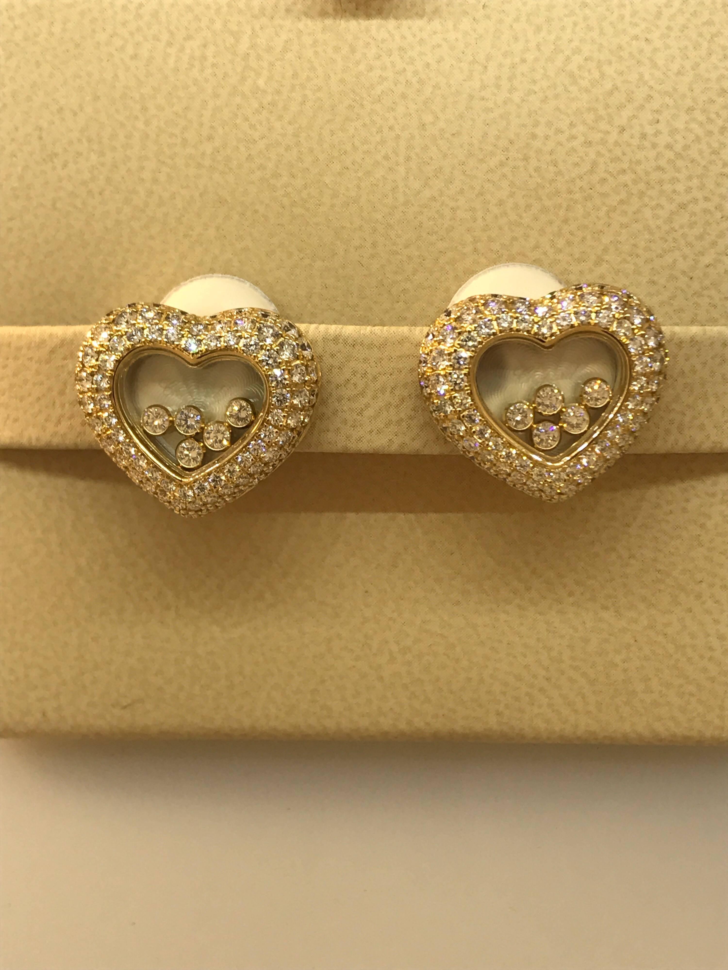 Chopard Happy Diamonds 18 Karat Yellow Gold and Diamond Large Heart Earrings For Sale 1